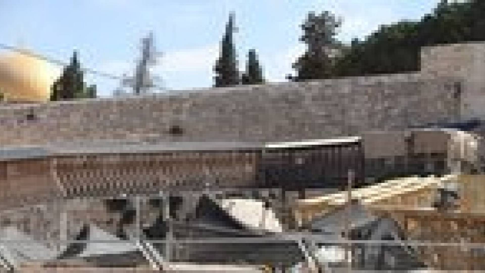 الأردن يجبر حكومة الاحتلال على إزالة الجسر الخشبي في باب المغاربة في القدس المحتلة