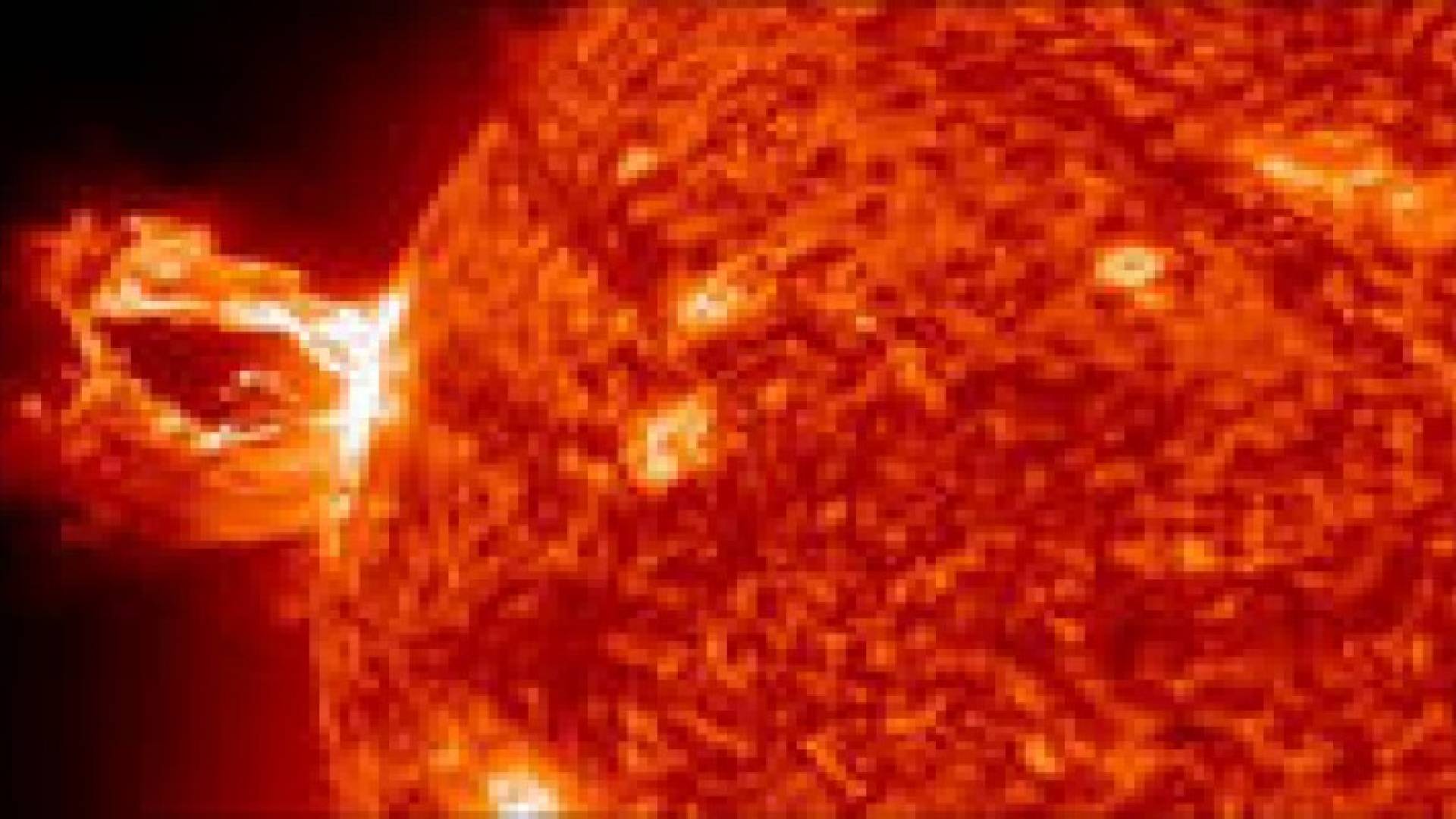 انفجار شمسي قد يؤثر على الاتصالات