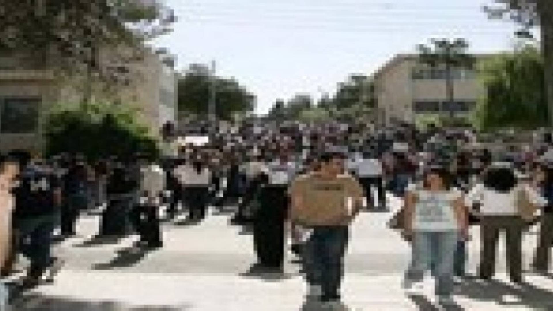 1300 طالب يتنافسون على 180 بعثة خارجية