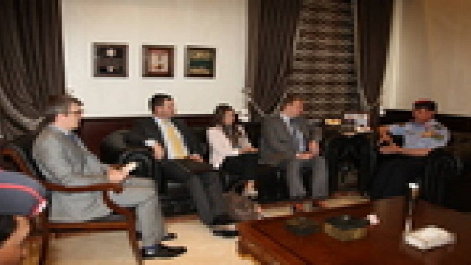 مدير الأمن العام يلتقي وفدا من مجلس النواب الامريكي