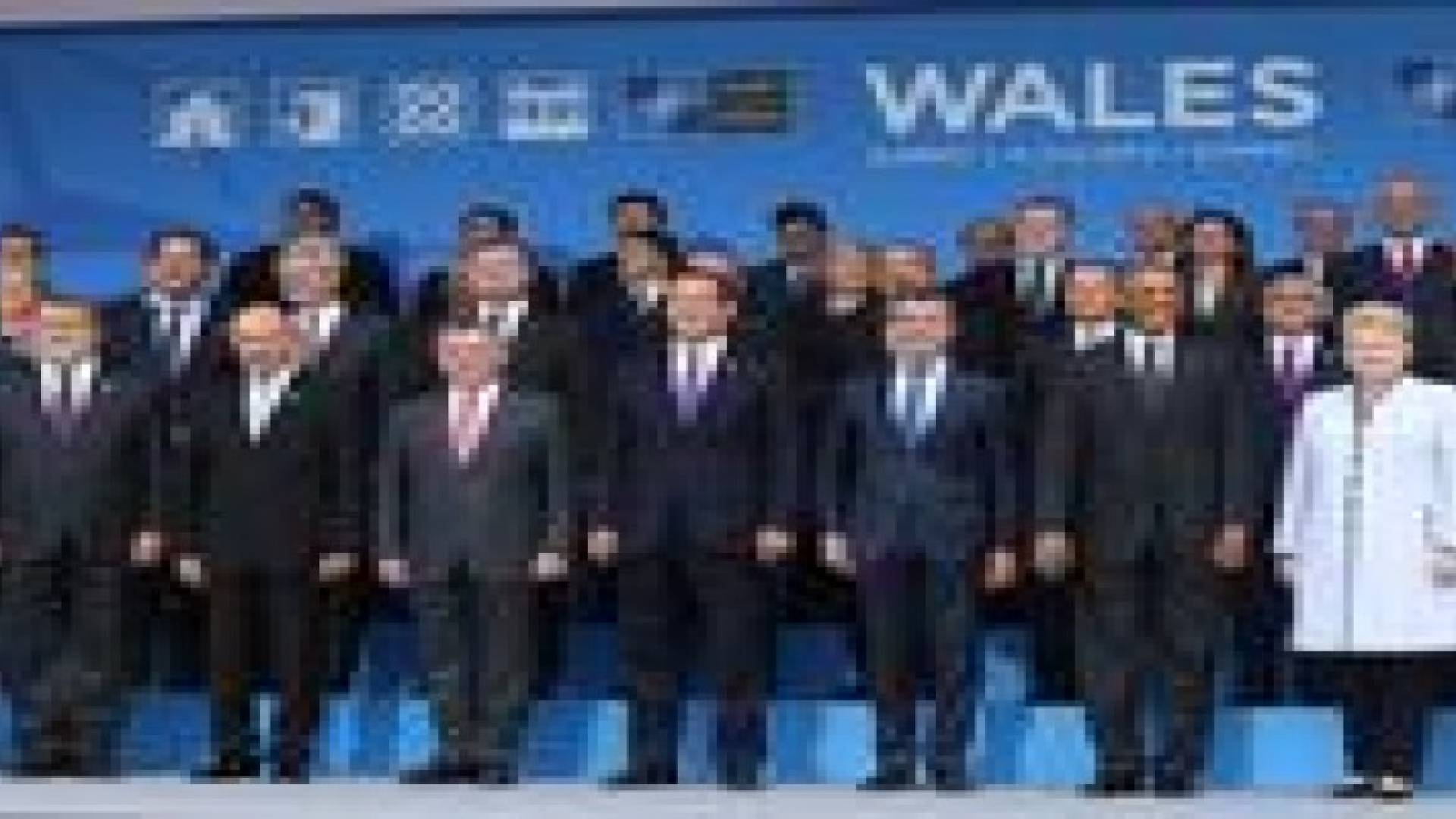 الملك يشارك في قمة حلف " الناتو "