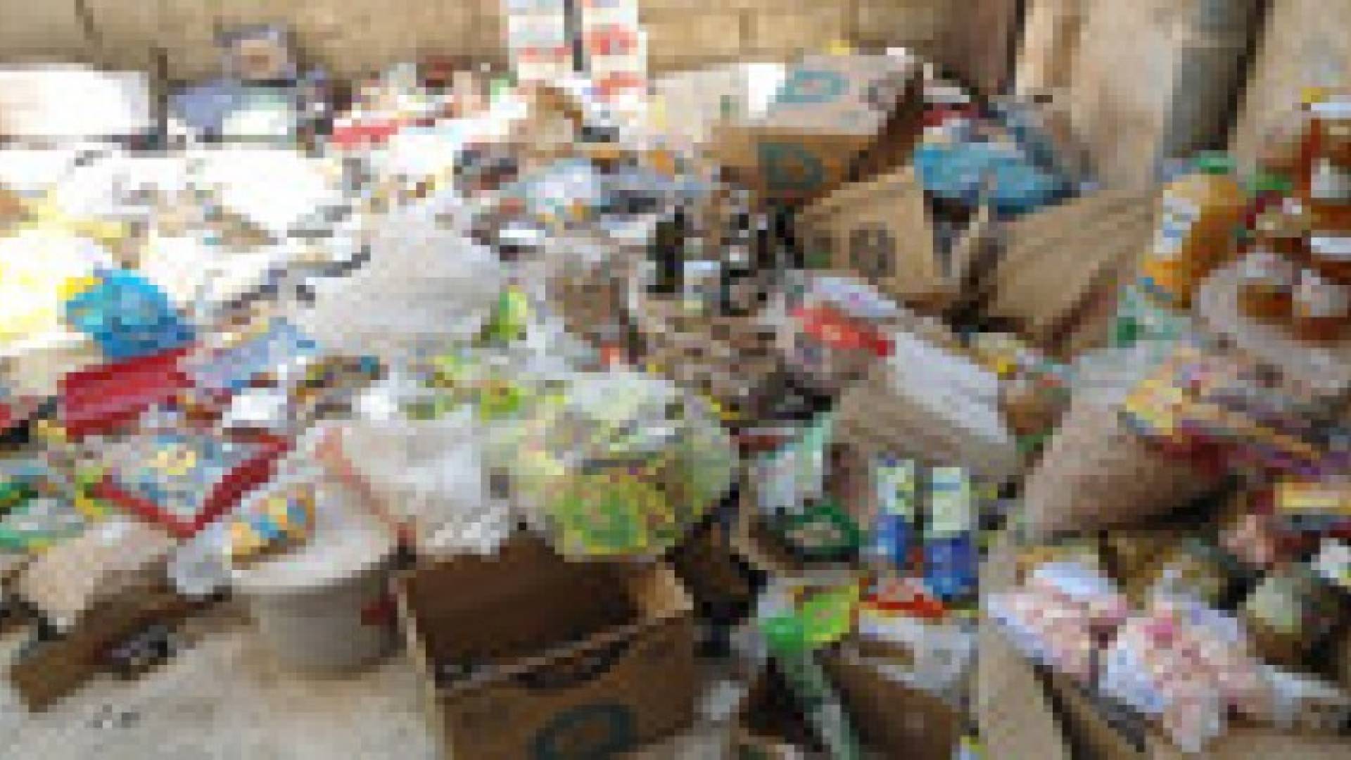 إتلاف 15 طن مواد غذائية وإغلاق 60  منشأة مخالفة الشهر الماضي