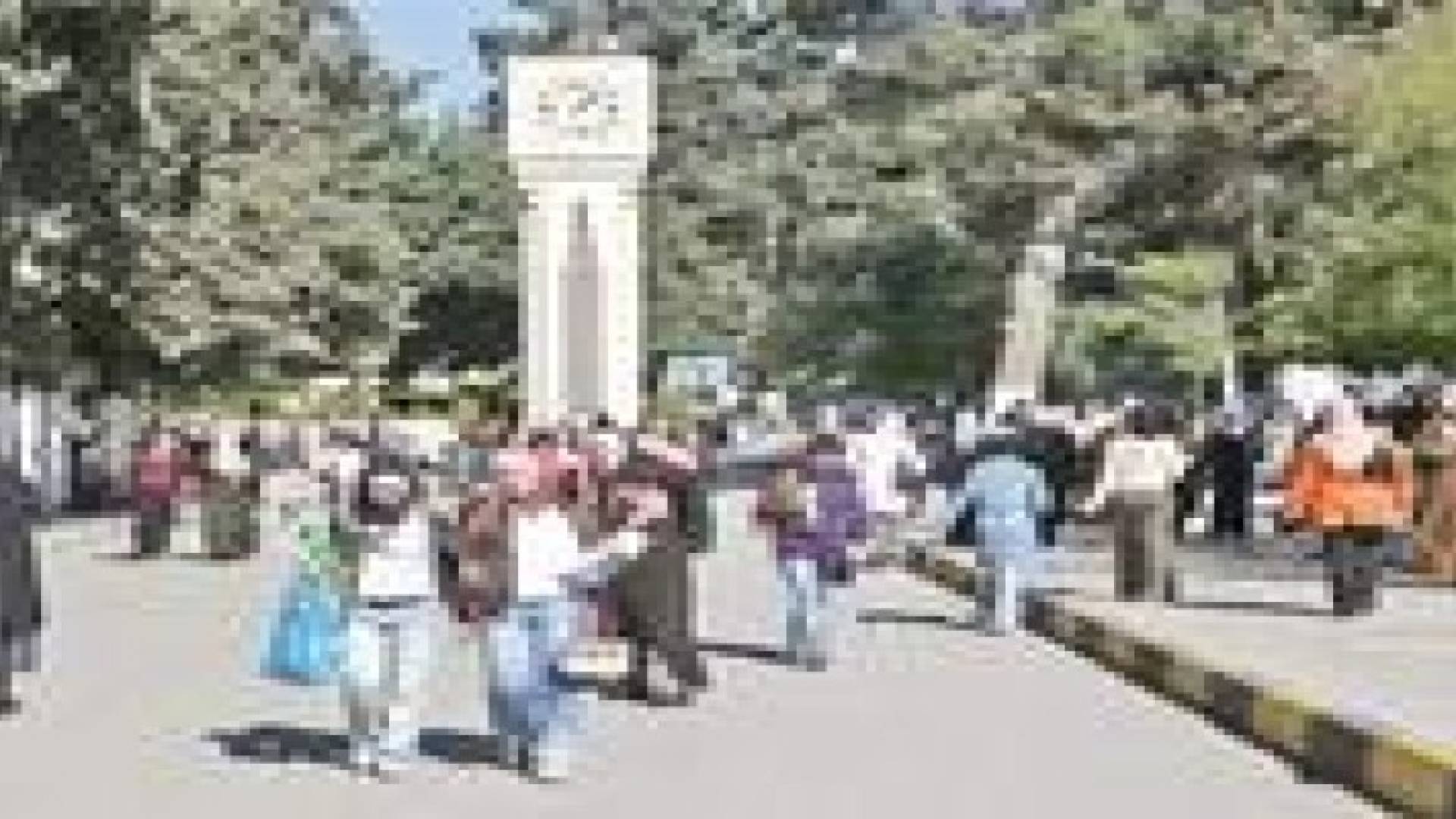 قبول جميع الطلبة (مسيئي الاختيار) والمتقدمين لمكرمة أبناء المخيمات