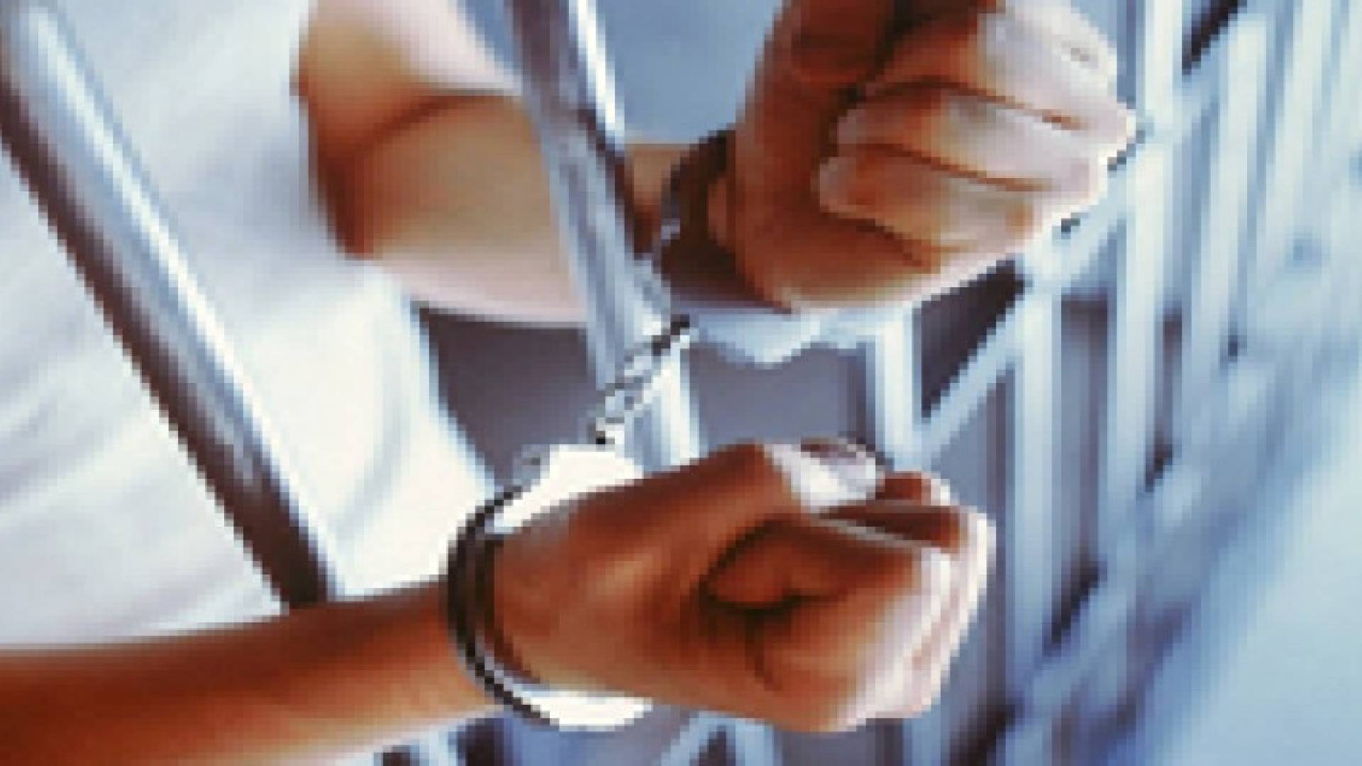 سجن فرنسي اتصل بصديقته أكثر من 20 ألف مرة