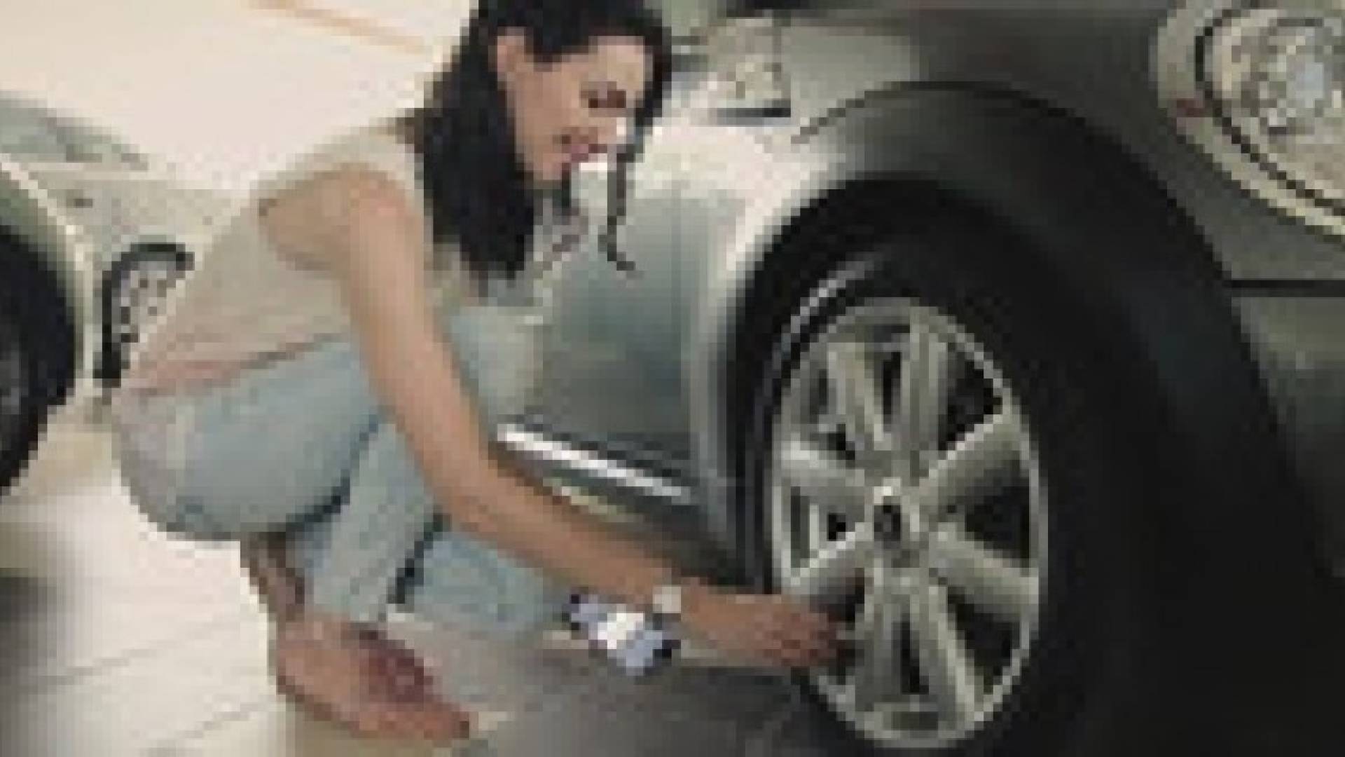 مراقبة ضغط الهواء بإطارات السيارات بالبلوتوث