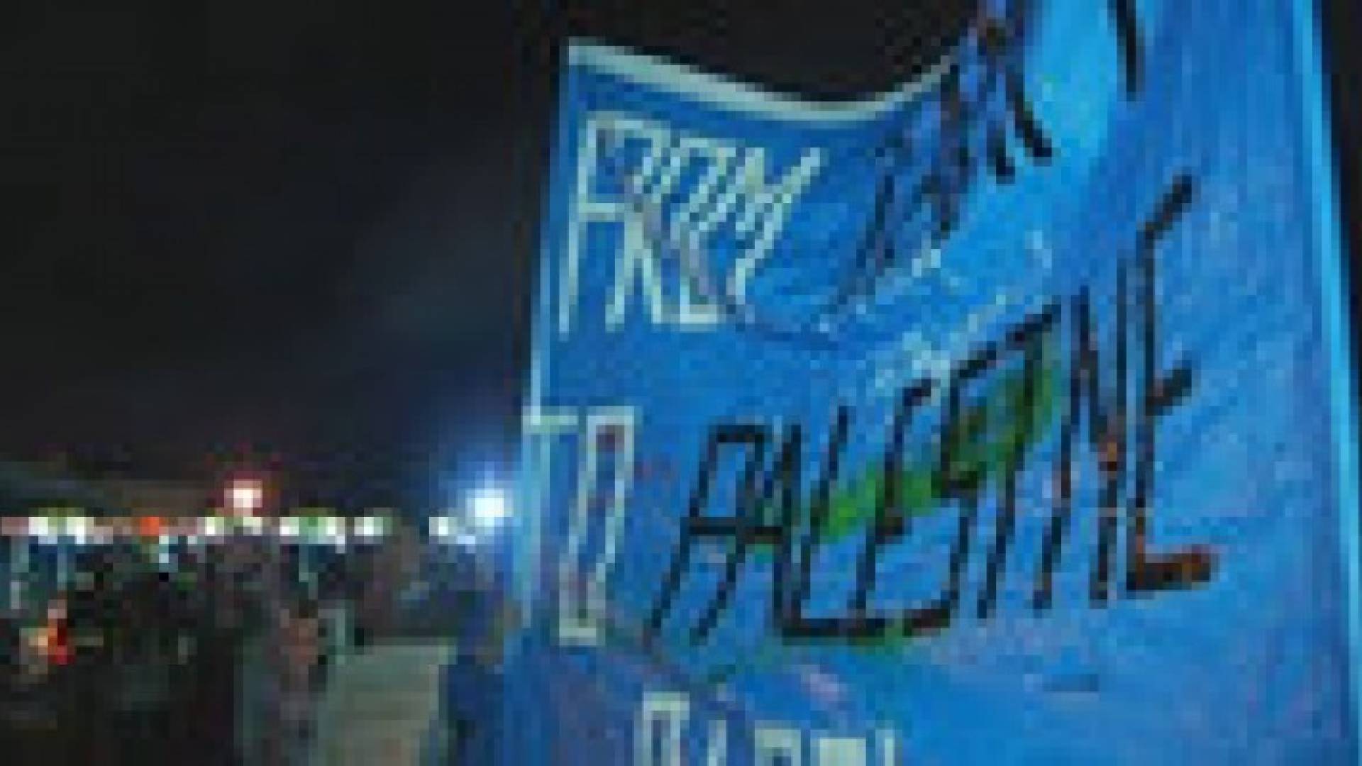 متضامنون يمنعون سفينة اسرائيلية من تفريغ حمولتها بميناء فلوريدا