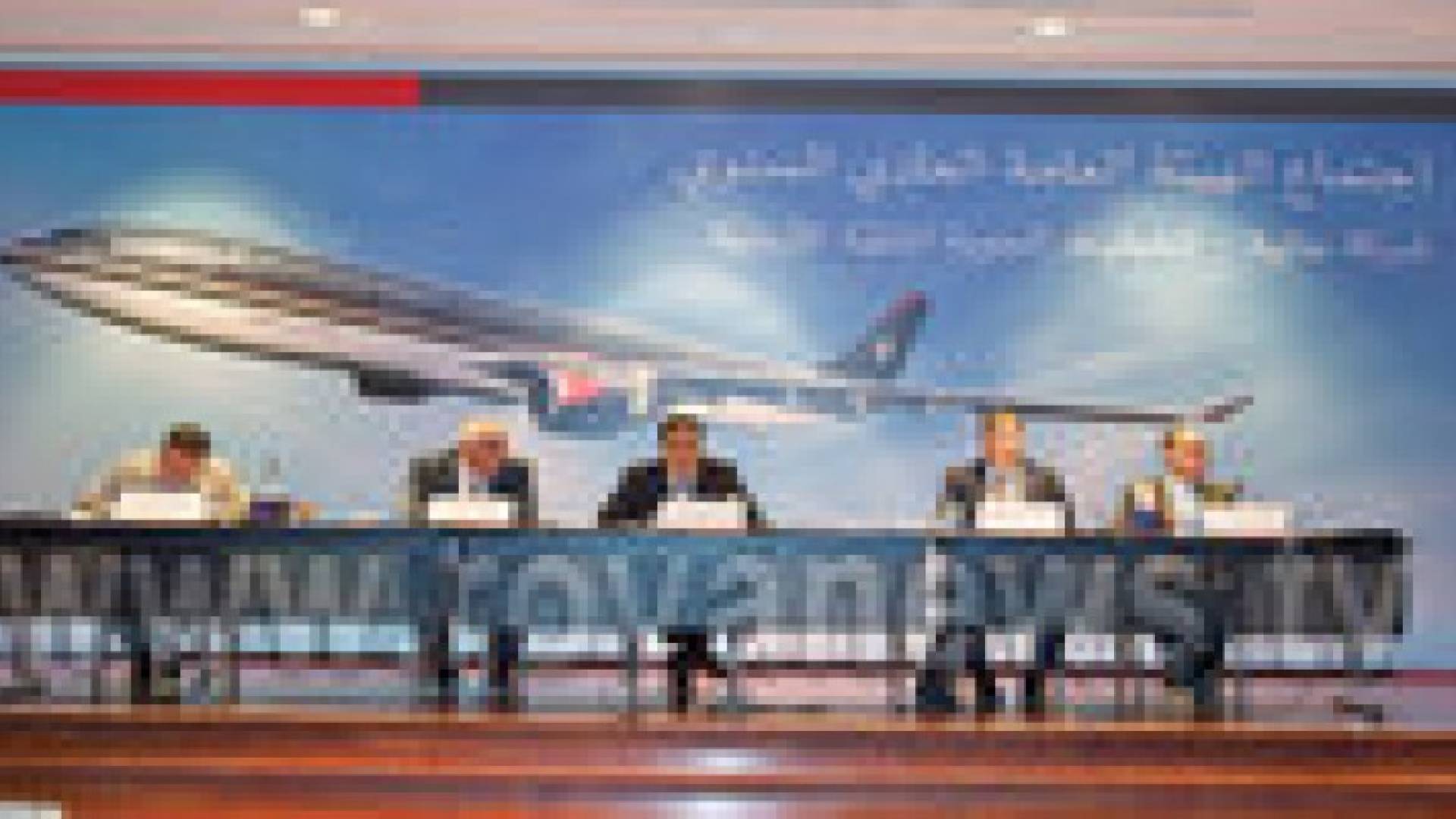 مساهمو الملكية يحملون الحكومة مسؤولية الخسائر