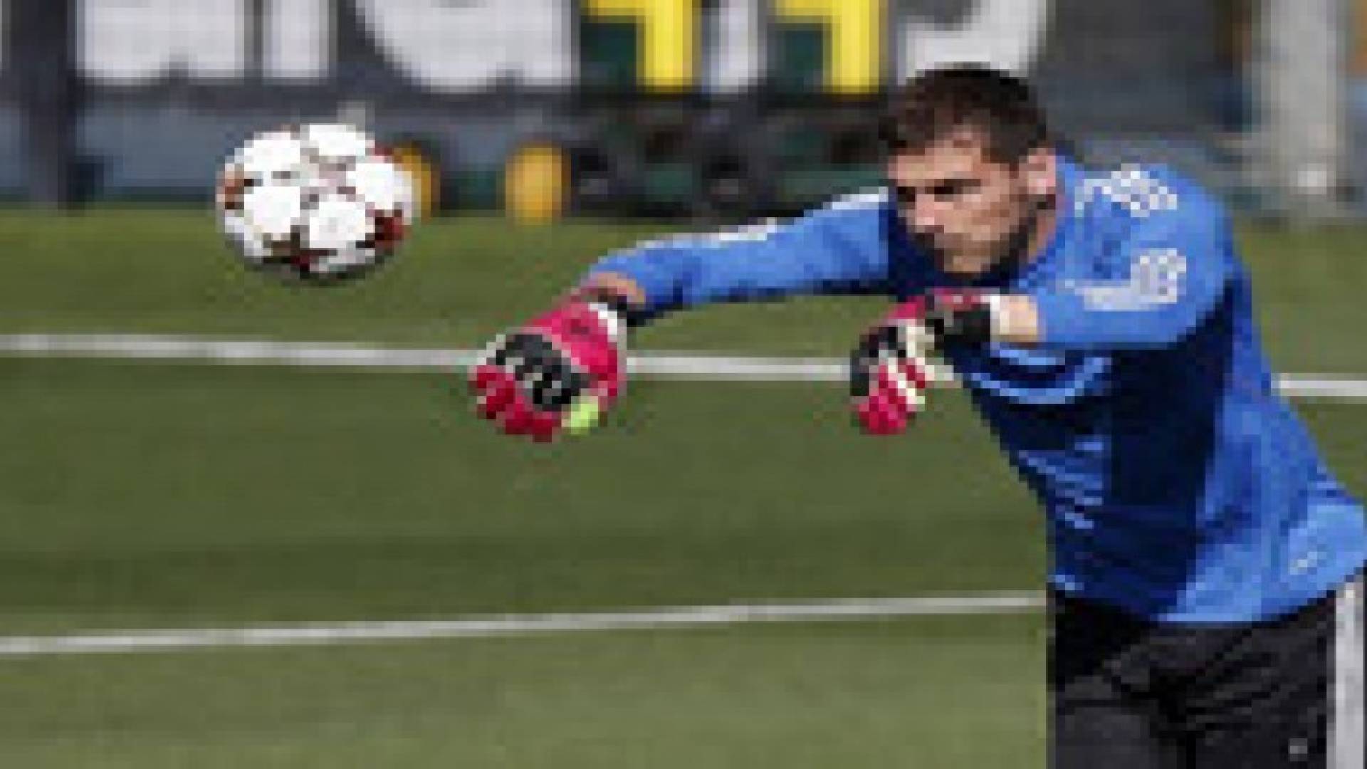 جلوس كاسياس بديلا "يعجب" الصحافة الأسبانية