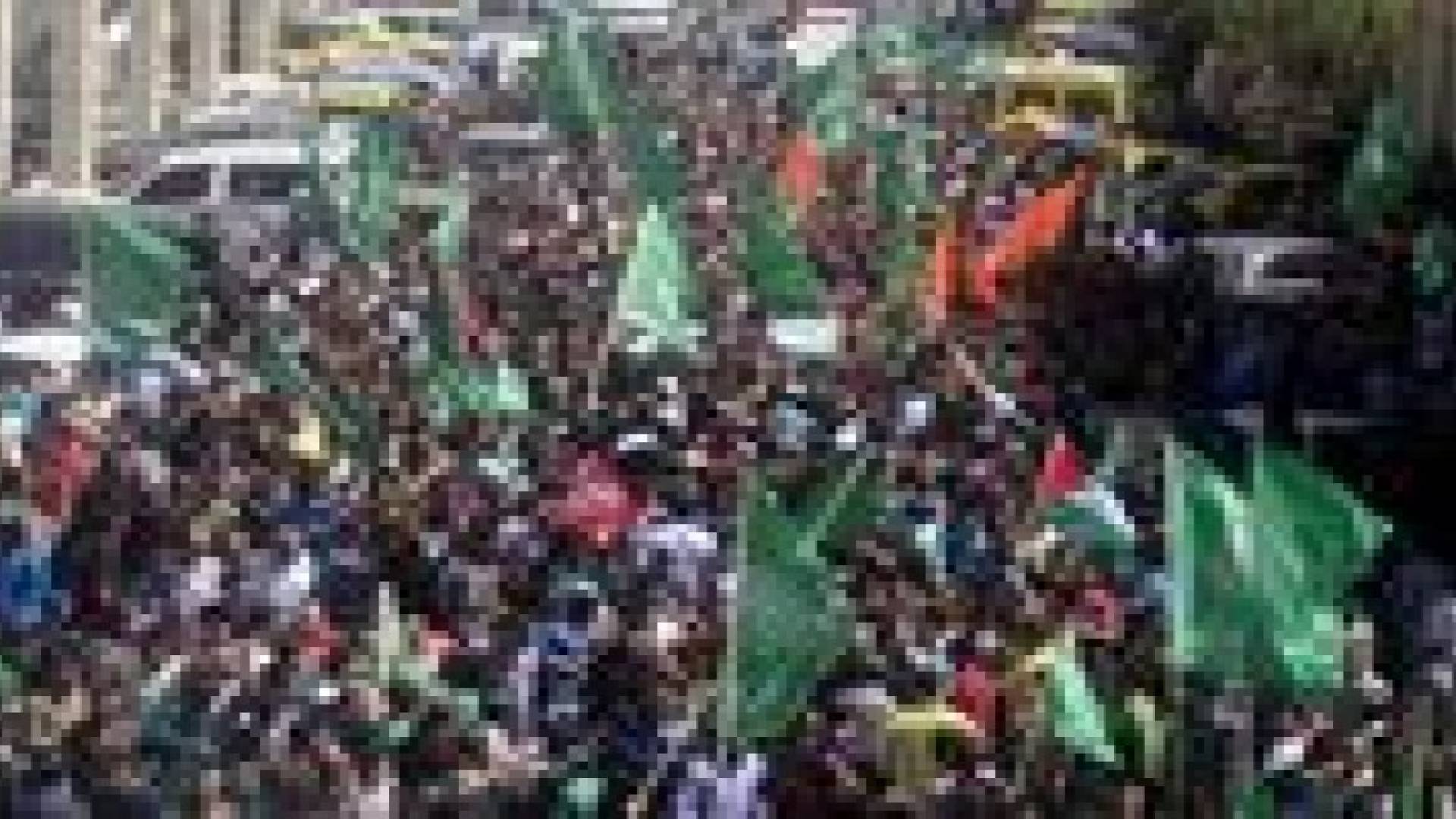 الآلاف يشيعون شهيدي "القسام" في الخليل