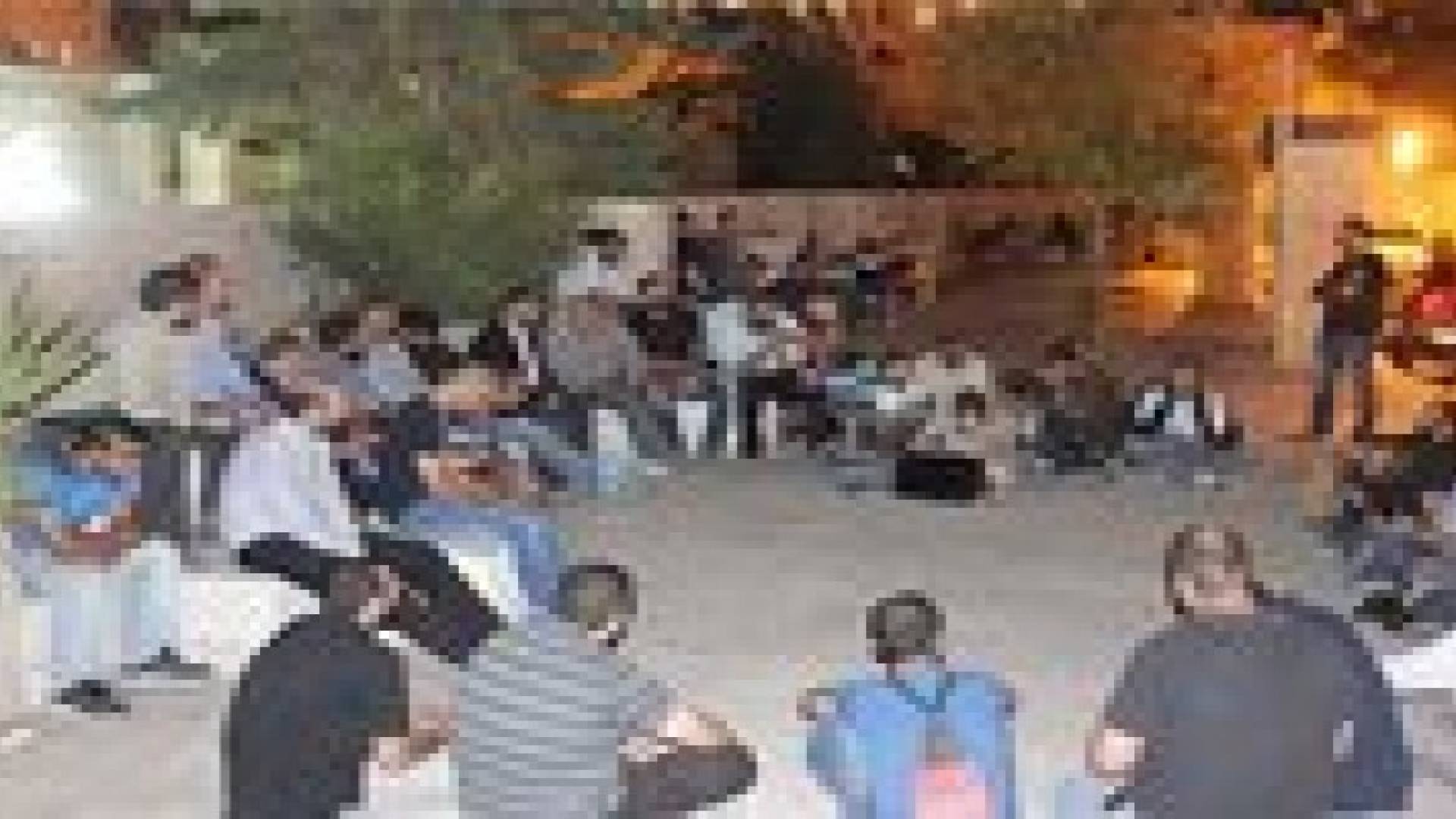 المئات يعتكفون بالمسجد الأقصى لحمايته من المستوطنين