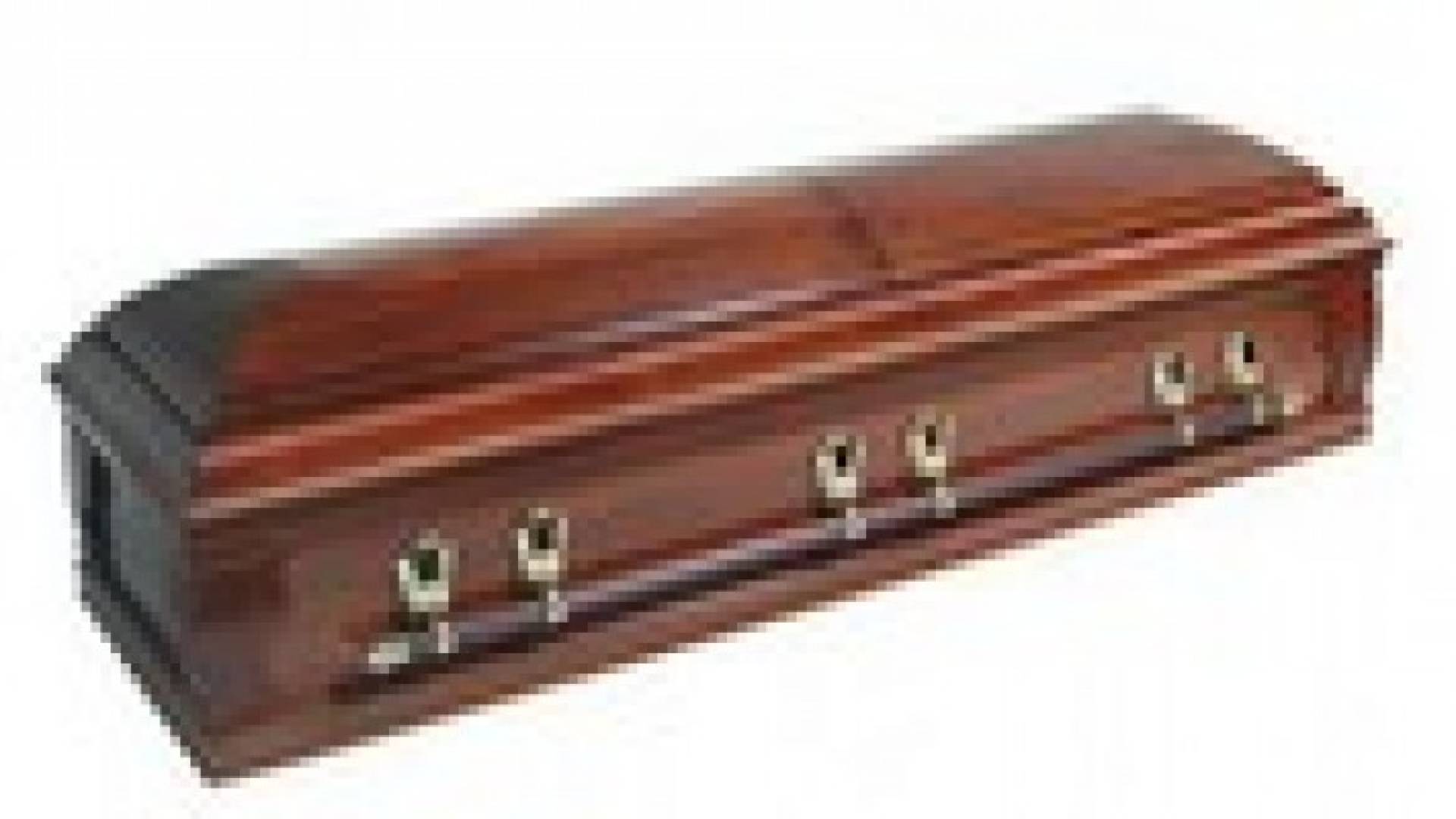 سيدة يونانية تموت مختنقة بعد دفنها خطأ