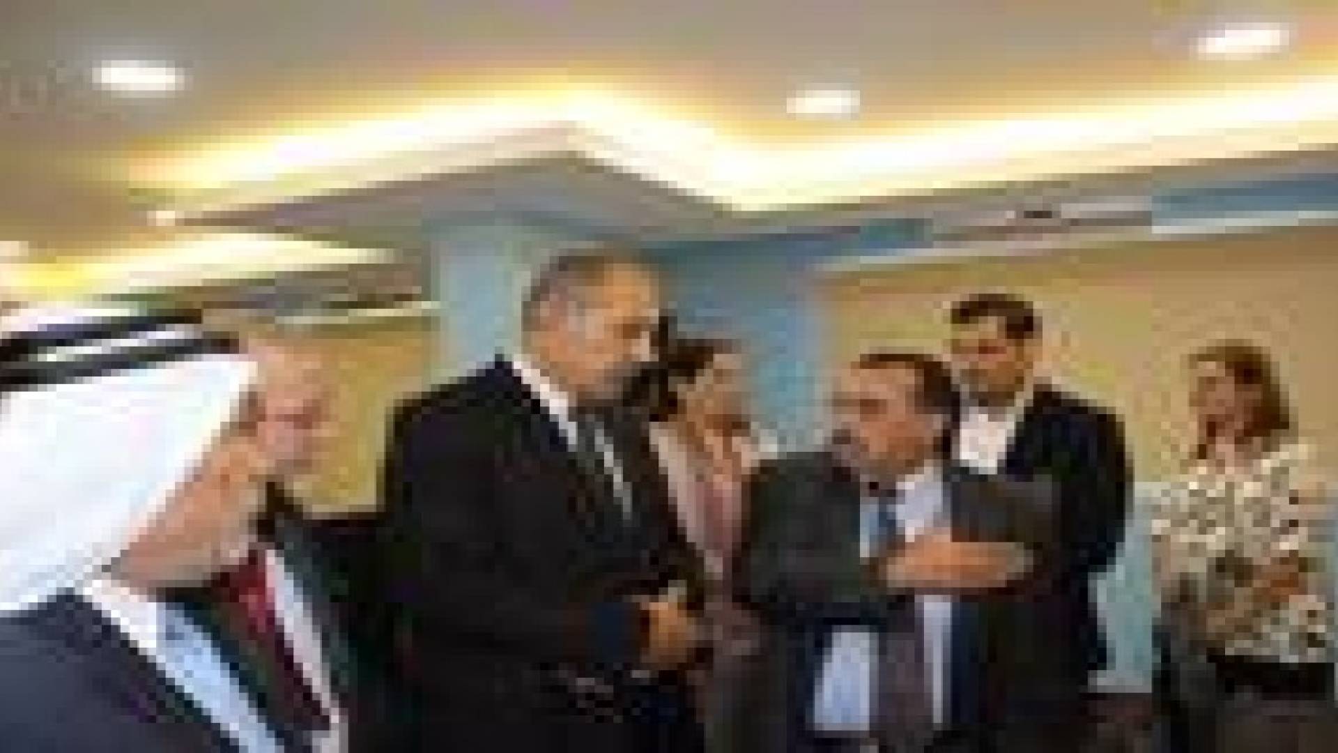 افتتاح موقع النافذة الواحدة في وزارة العمل .. صور