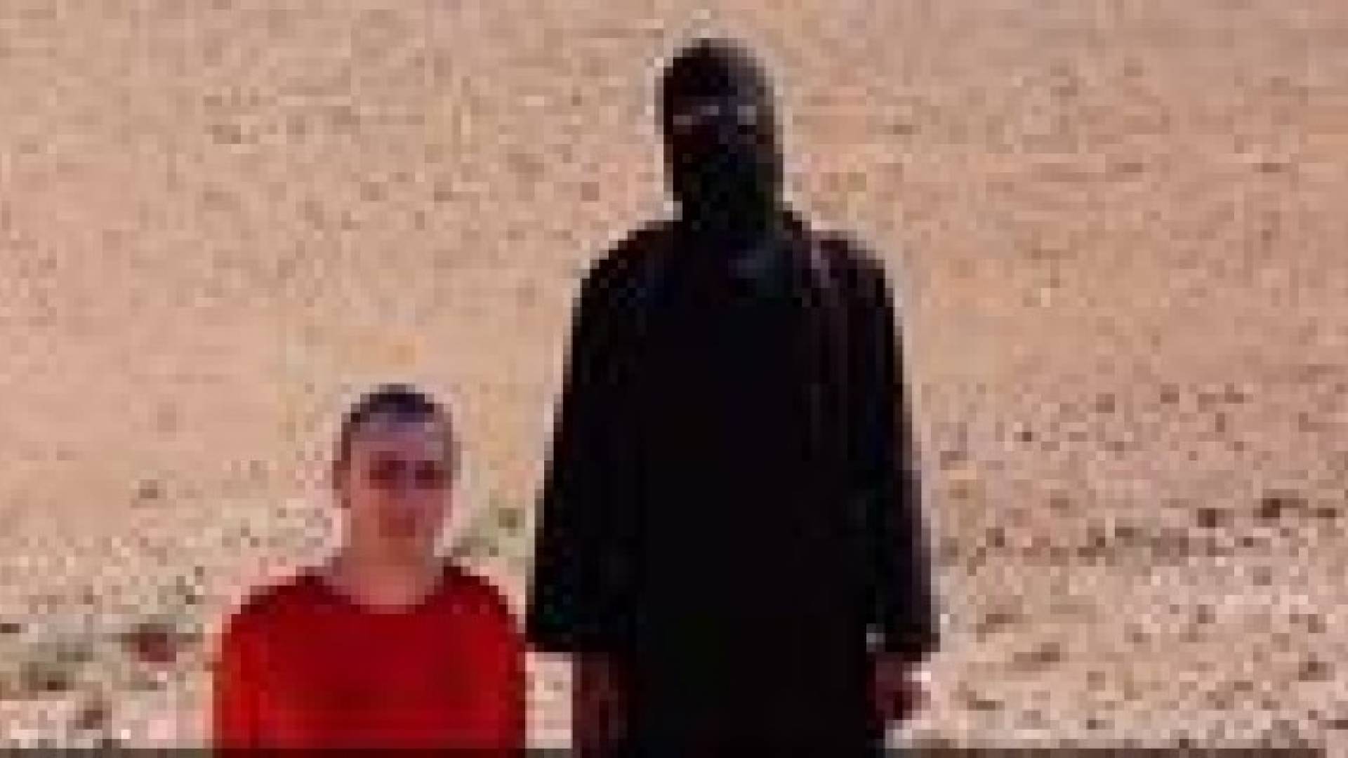 تنظيم داعش يعدم موظف اغاثة بريطاني .. فيديو