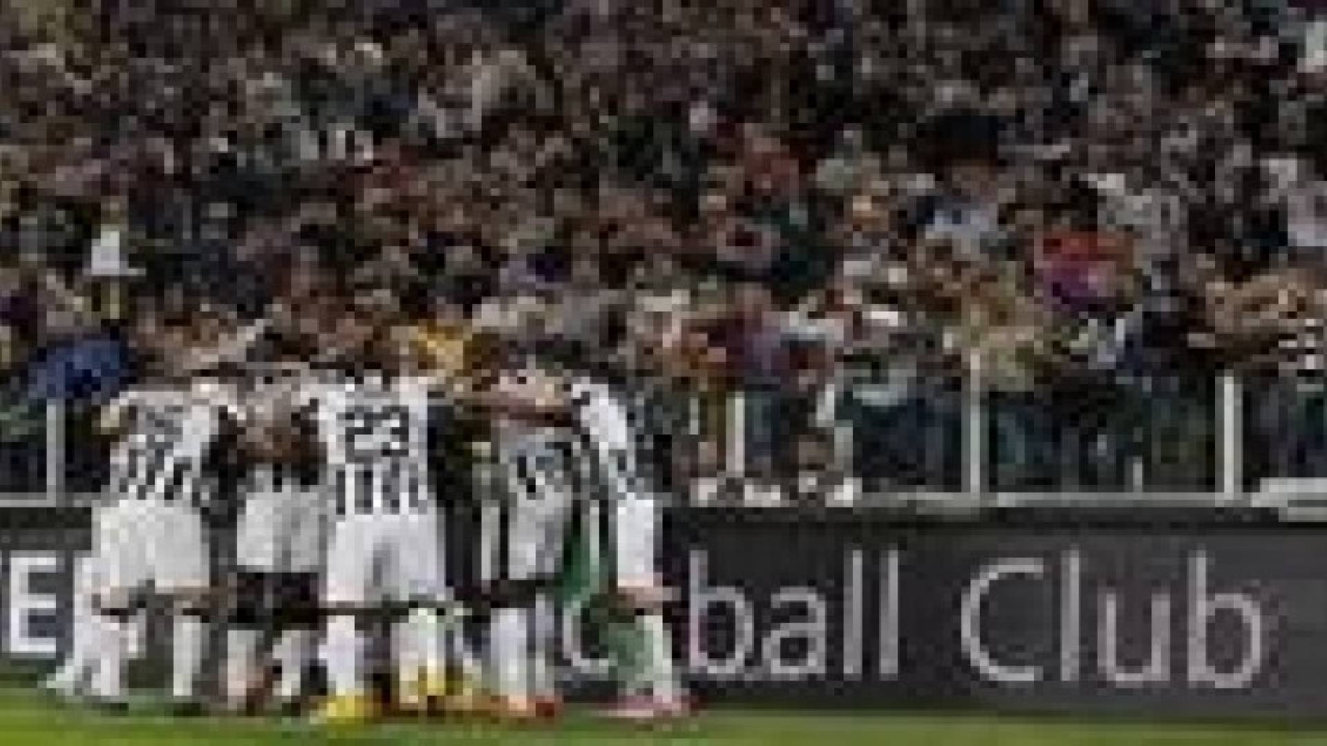 يوفنتوس يخطف فوزا مثيرا من روما وينفرد بالصدارة