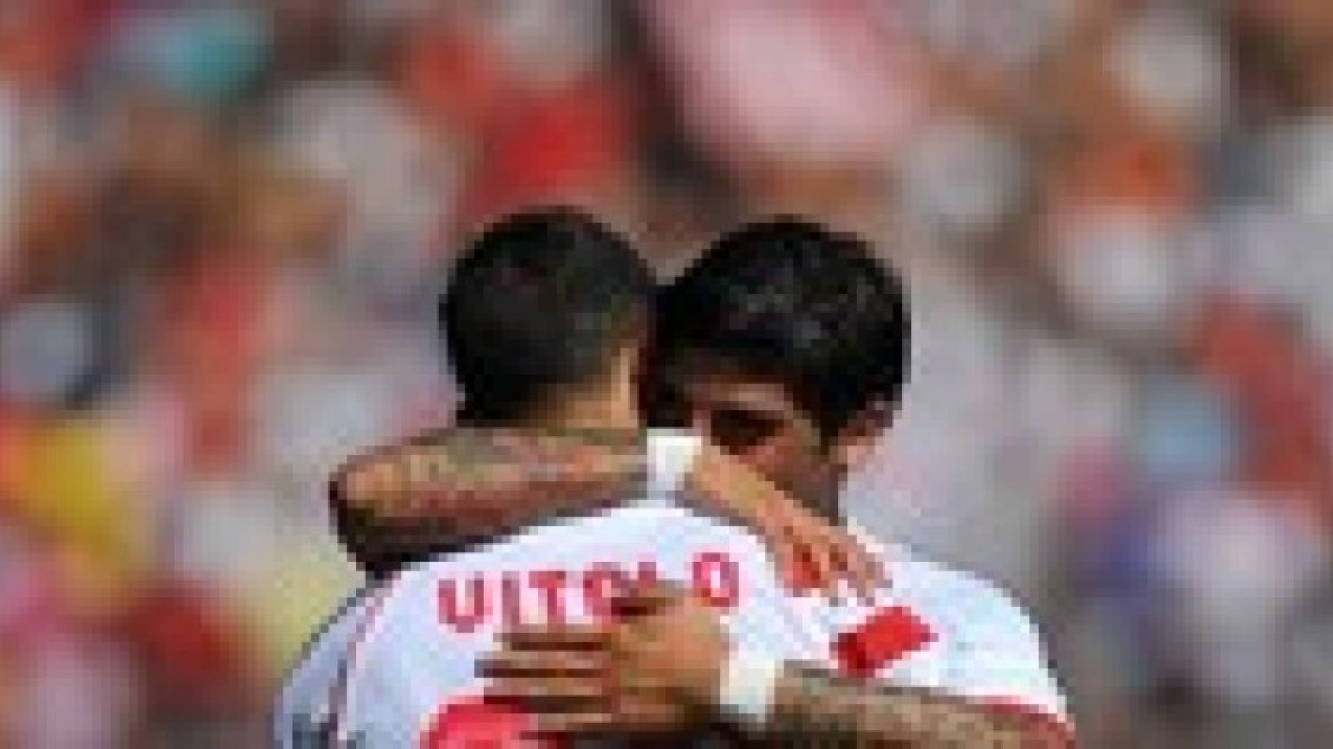 الكاميروني مبيا يقود إشبيلية لفوز كبير على ديبورتيفو كورونيا