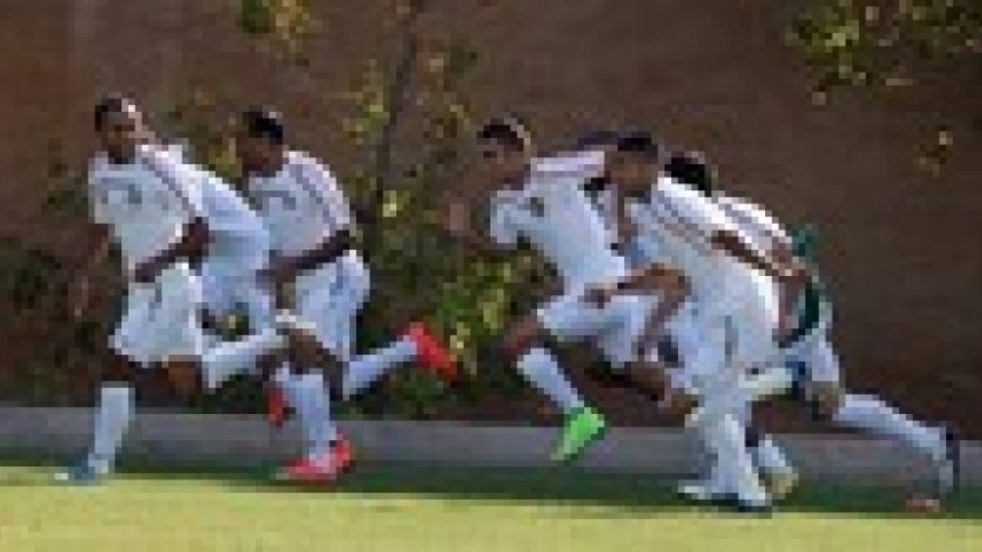 المنتخب الوطني يواصل تدريباته