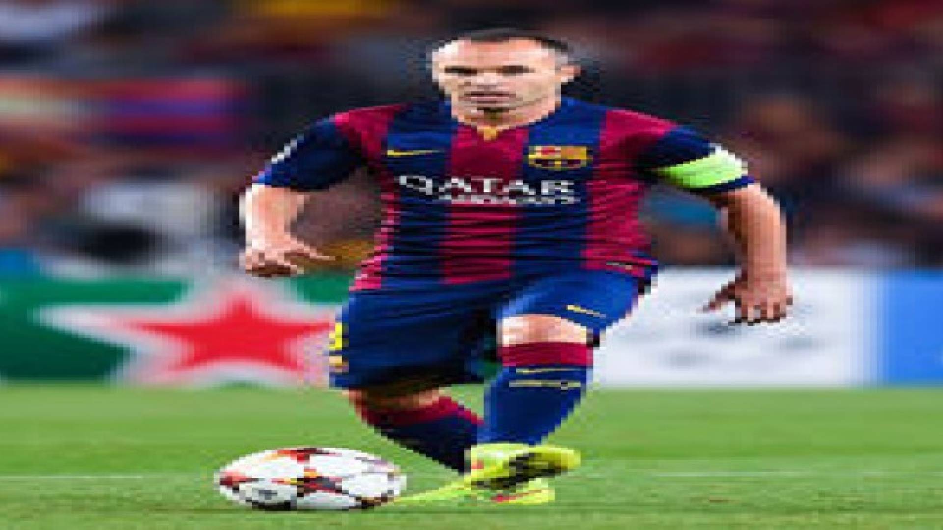 10 نجوم يلعبون بكلتا القدمين .. صور