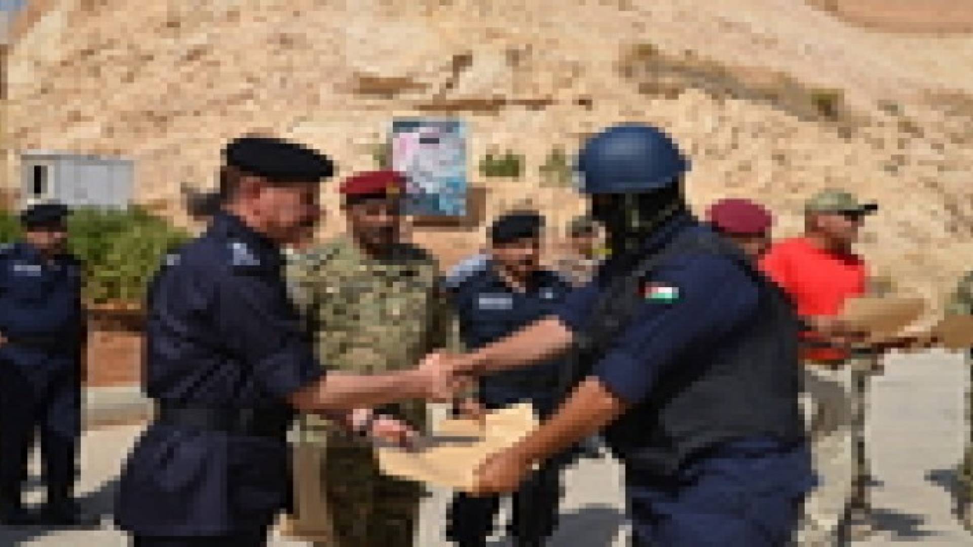 تخريج "دورة المداهمة والاعتقالات الخاصة بمرتبات ادارة مكافحة المخدرات"