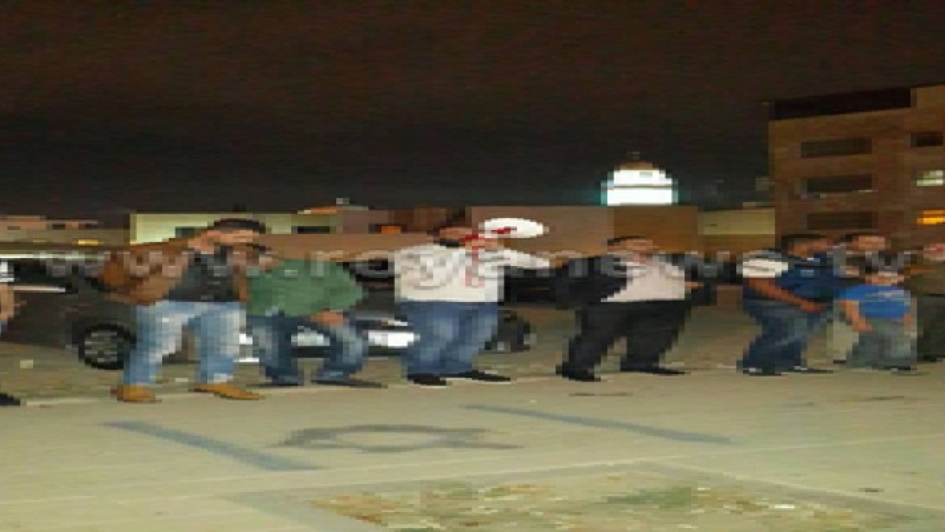 اعتصام امام الكالوتي للمطالبة بطرد السفير الاسرائيلي