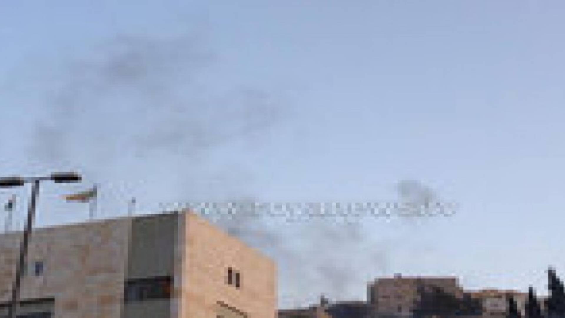 بالصور : " مولوتوف ورصاص حي " خلال مواجهات حي الطفايلة في عمان