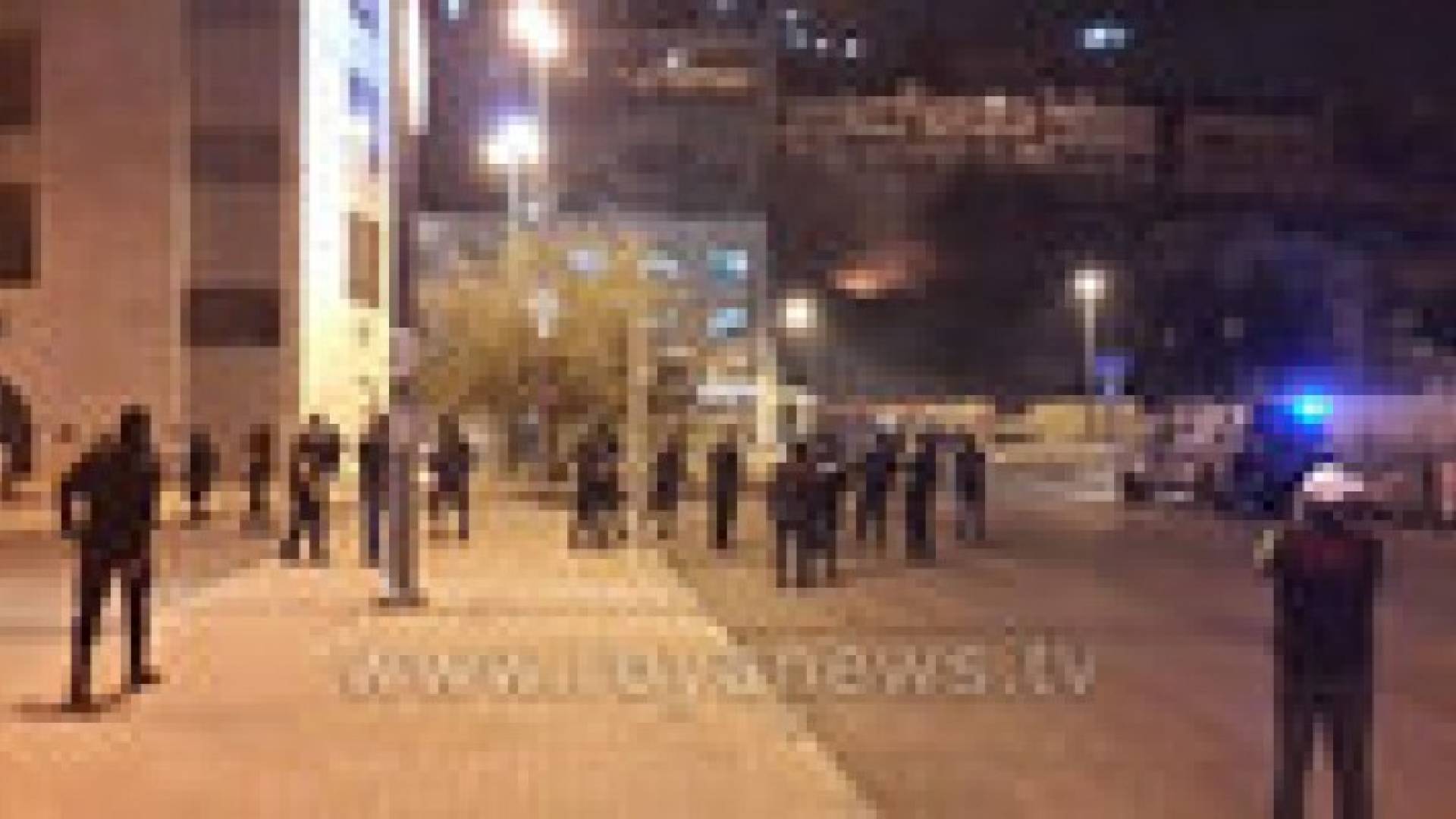 بالصور : حملة اعتقالات واسعة في حي الطفايلة واستهداف مستشفى البشير بالرصاص