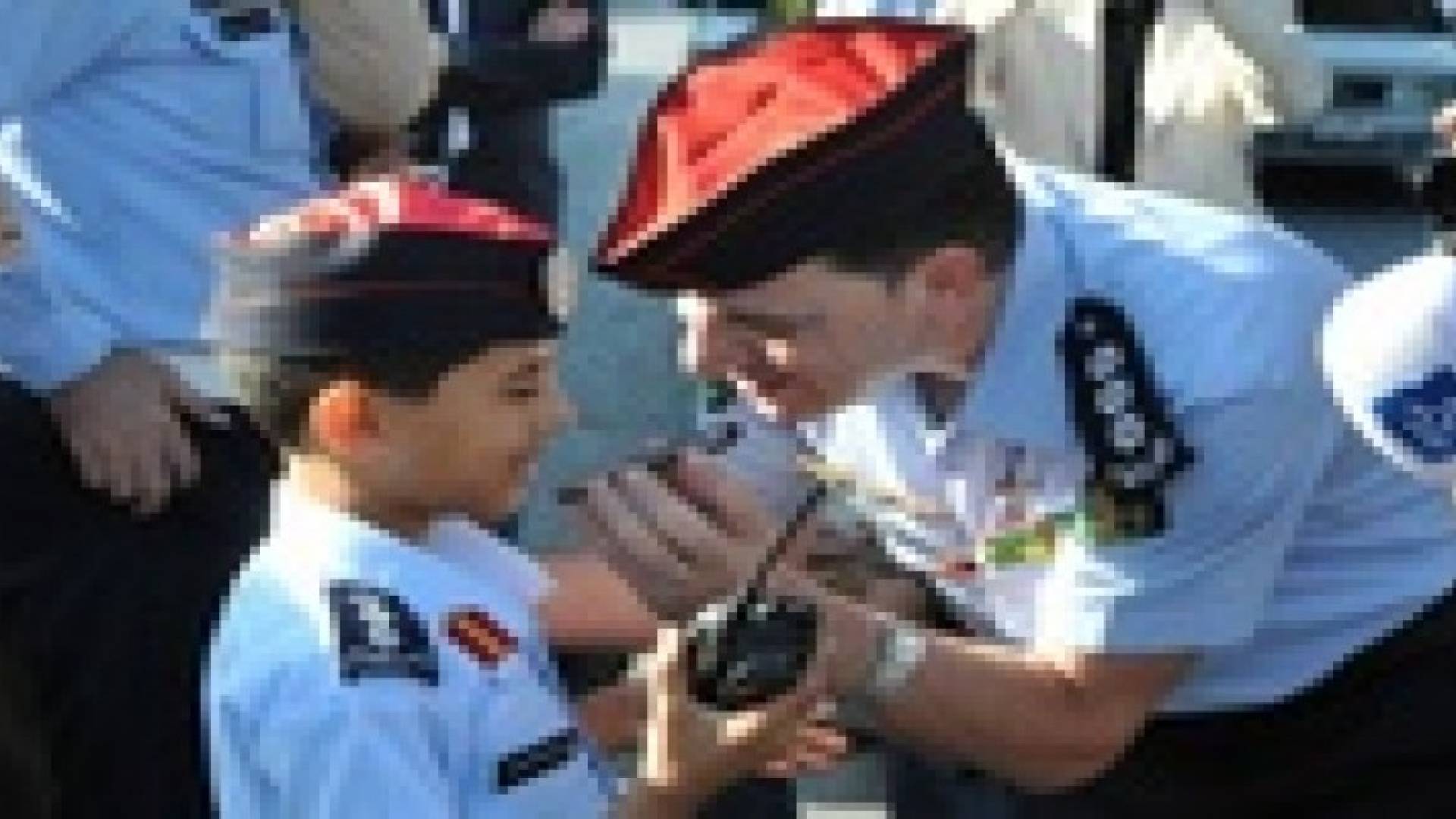 الأمن العام يحقق أمنية لأطفال مركز الحسين للسرطان .. صور وفيديو