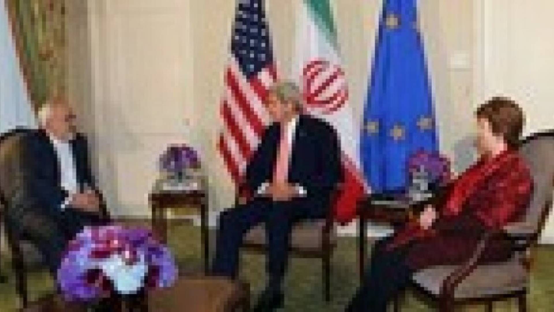 قمة ثلاثية بين "كيري" و"آشتون" و"ظريف" حول النووي الإيراني بفيينا