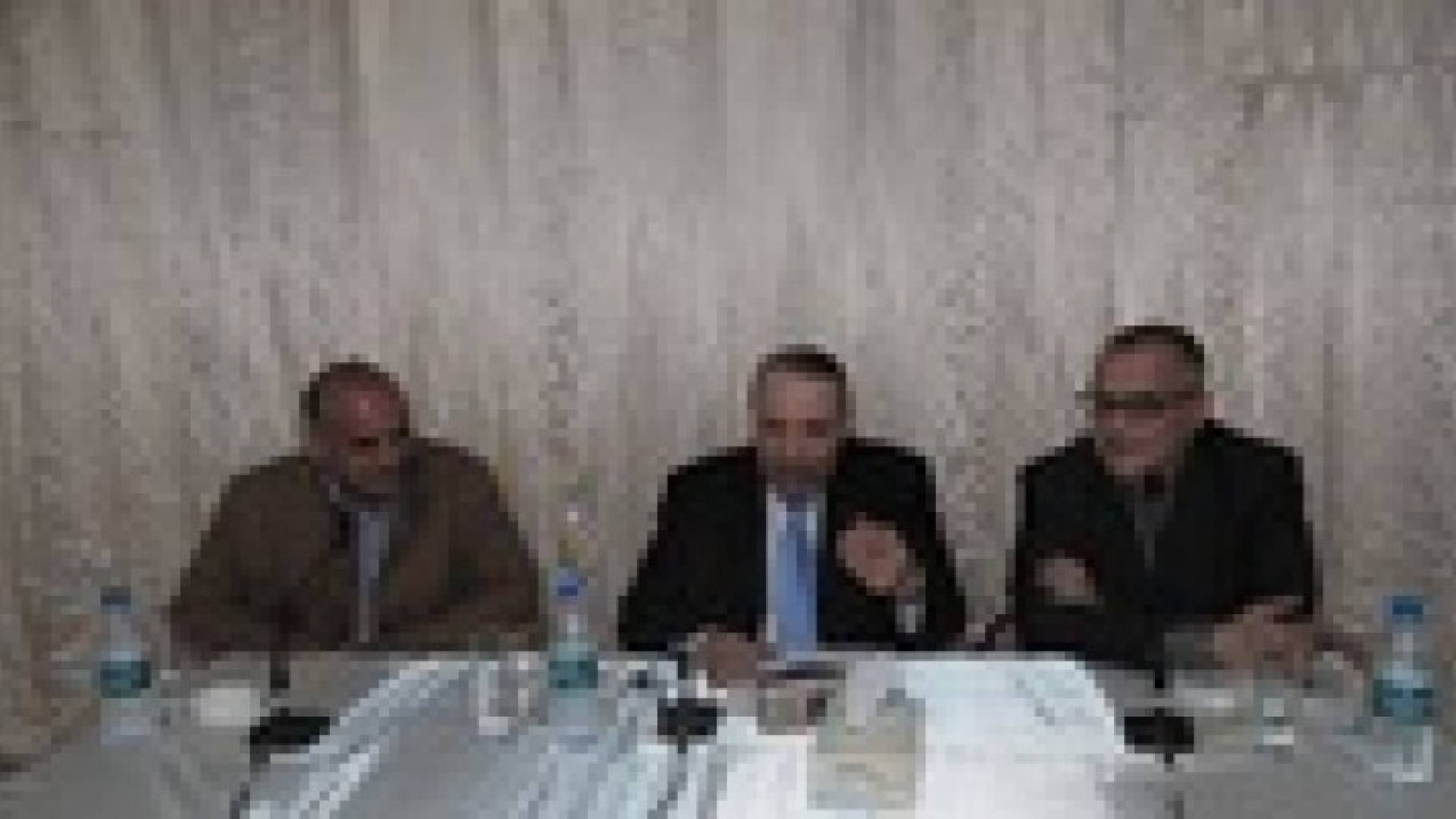 البخيت يحاضر حول الأوضاع الراهنة في المنطقة