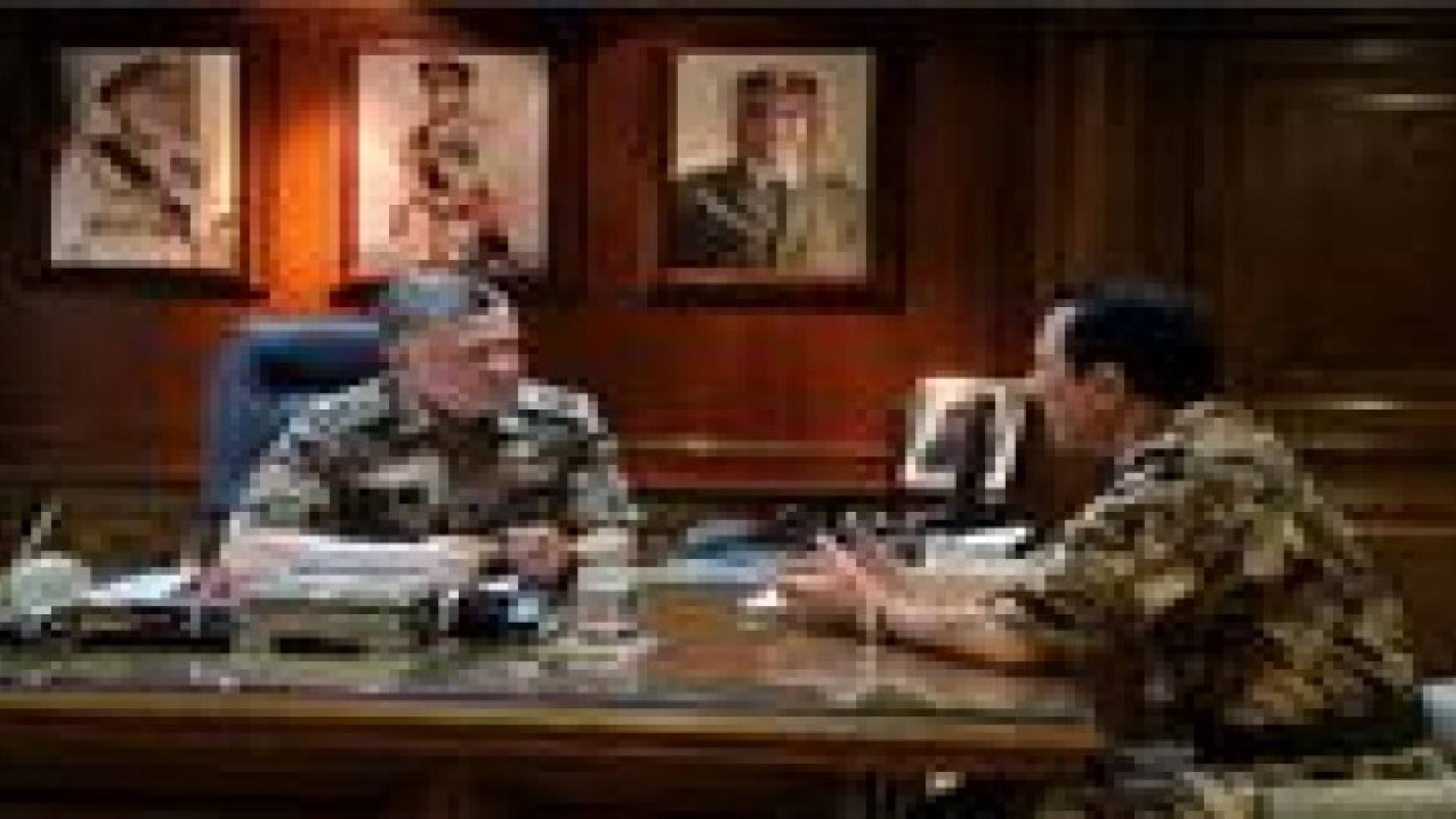 فيديو .. الملك يزور القيادة العامة للقوات المسلحة ويلتقي كتلة التجمع الديمقراطي