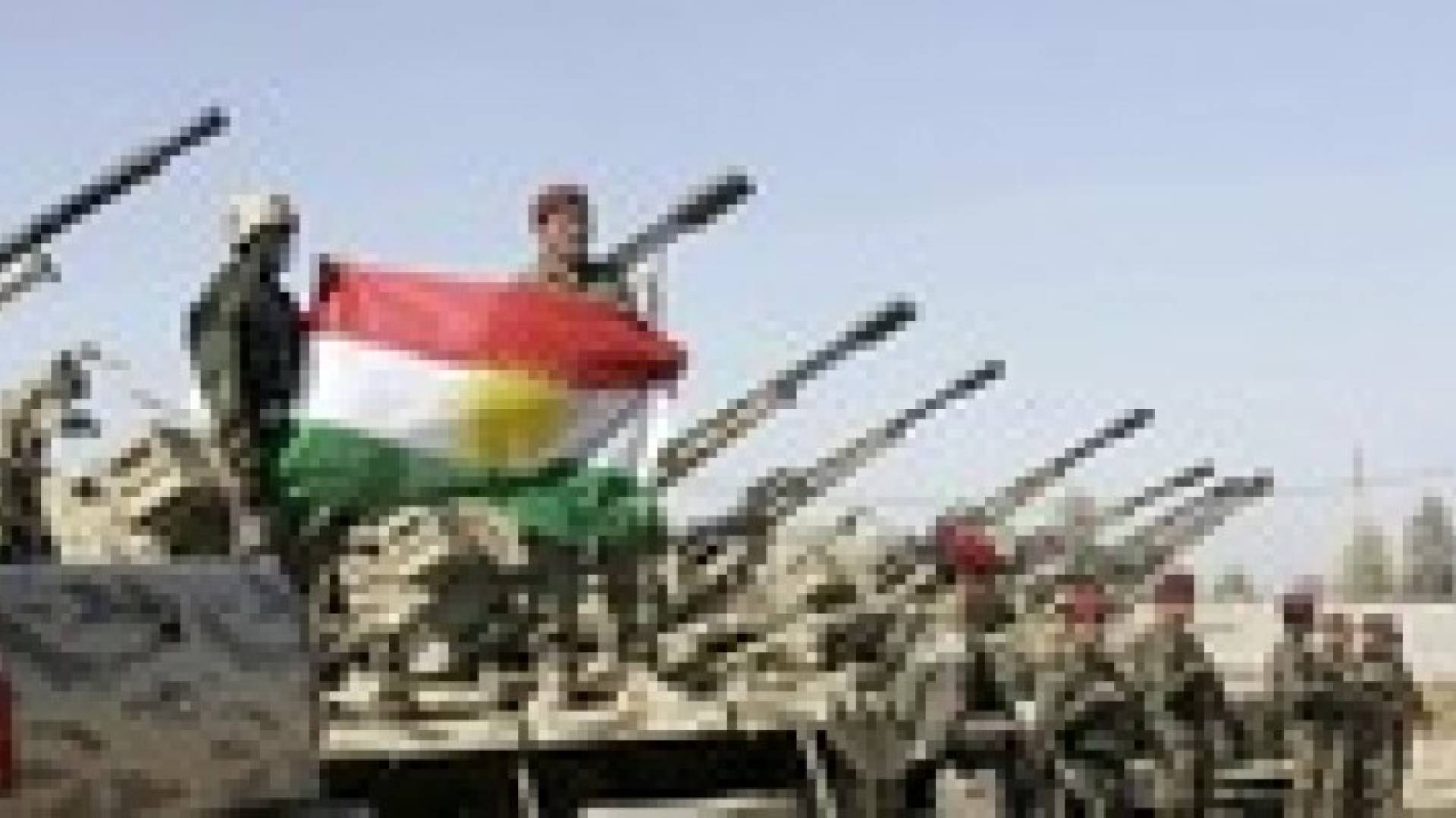 تركيا تعلن مساعدة المقاتلين العراقيين الأكراد على العبور لكوباني