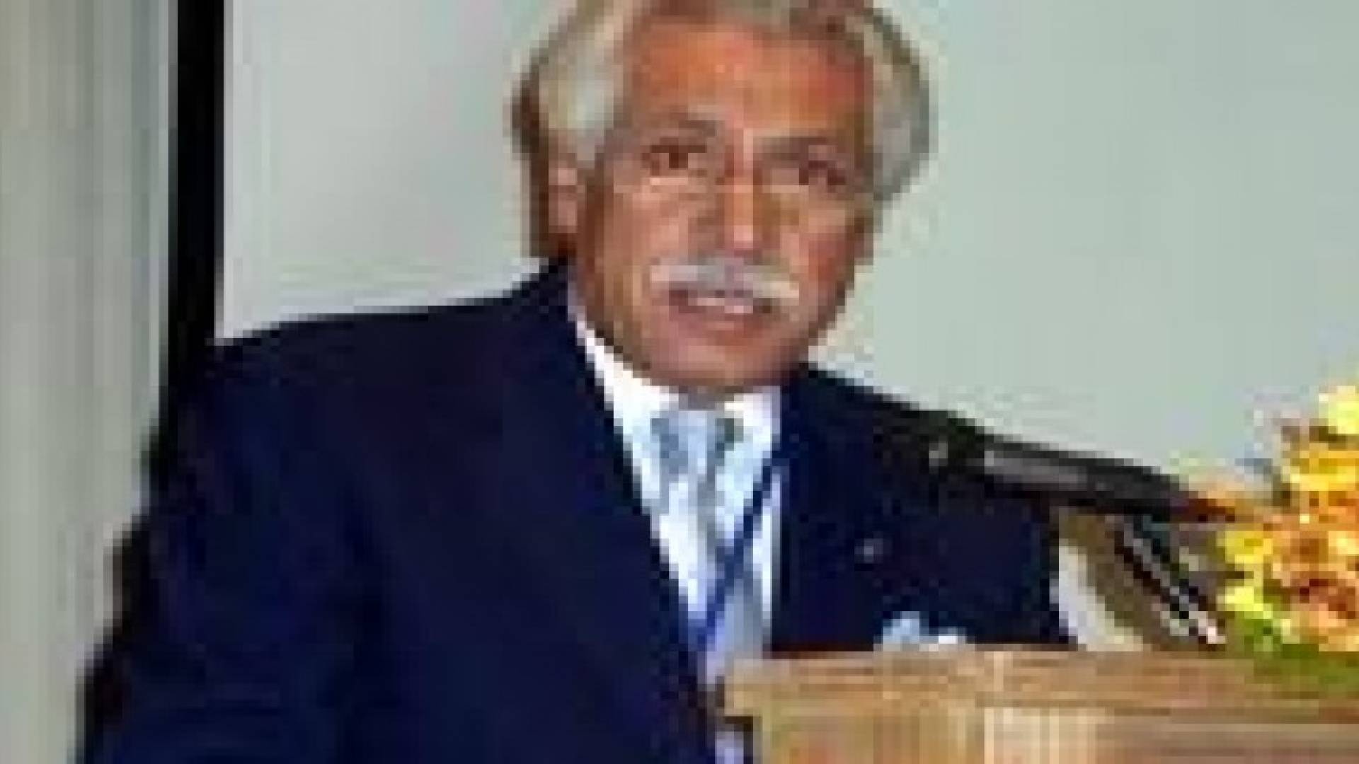 بلتاجي يمنع استخدام الألقاب على " اللاسلكي "