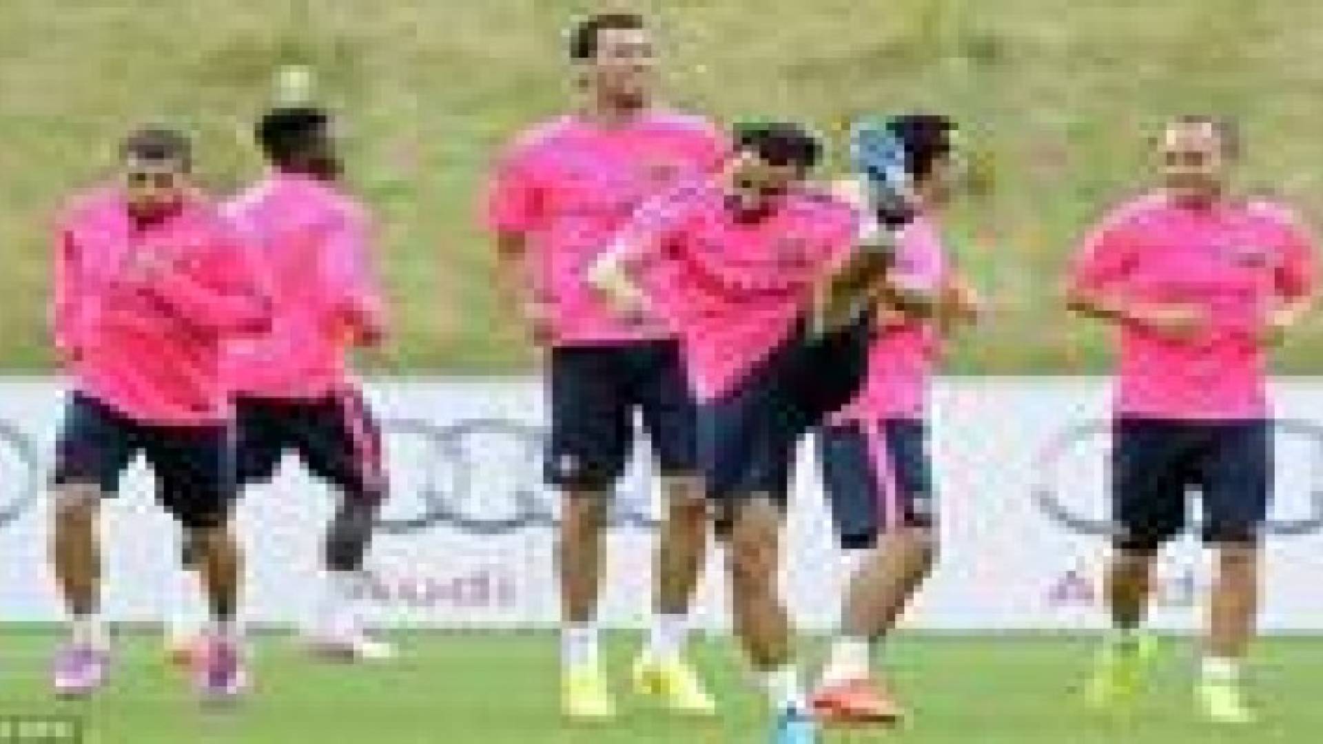 برشلونة يستقبل اياكس امستردام في دوري الابطال