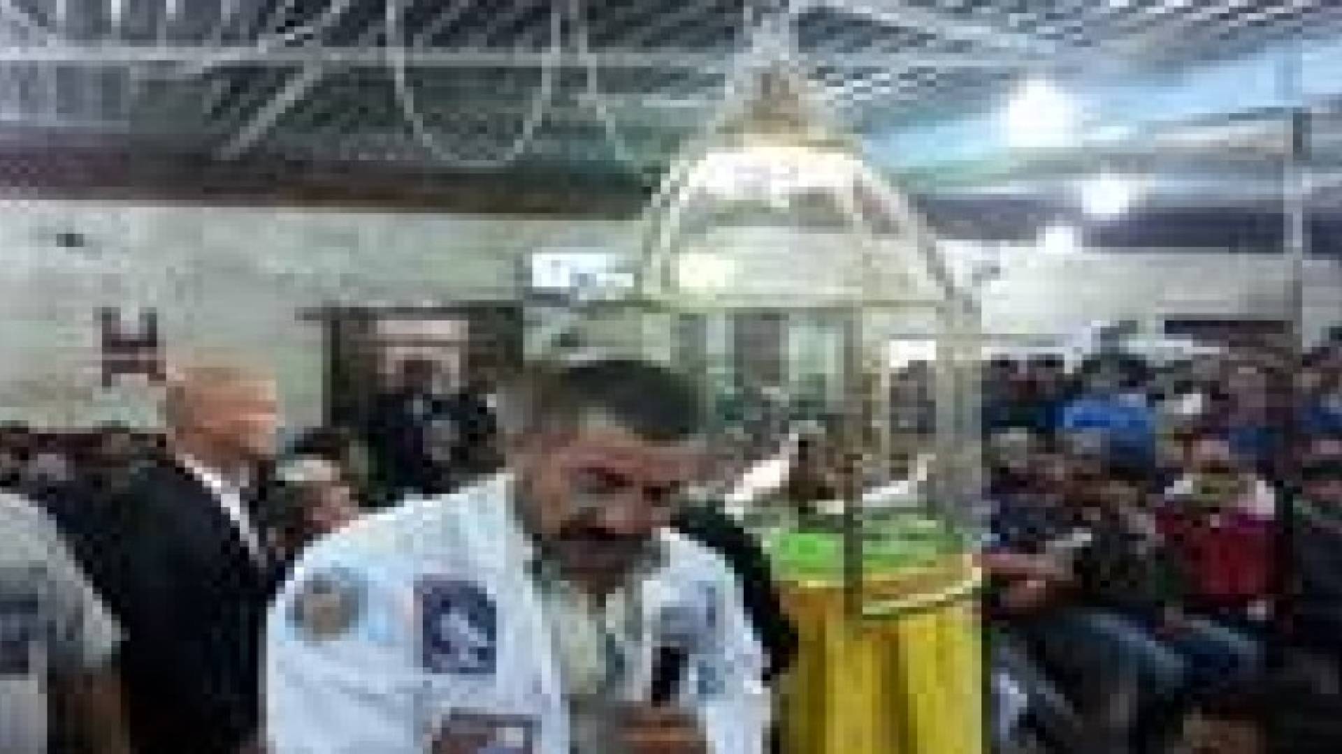 مزاد عمان للطيور لأول مرة في الأردن