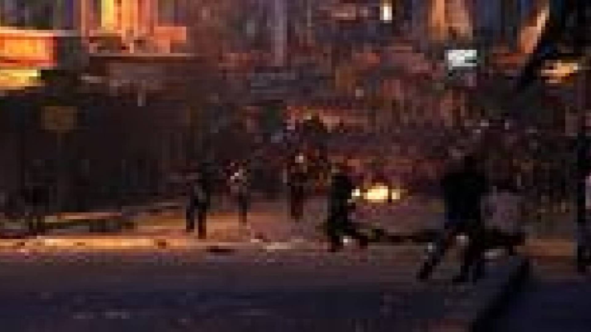 إصابة 10 فلسطينيين خلال اشتباكات عنيفة في القدس