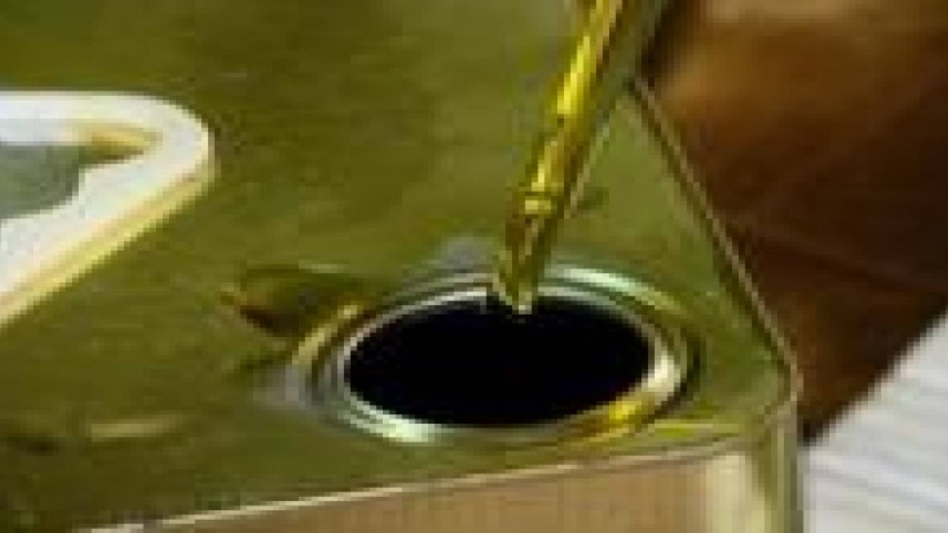 ضبط زيت مغشوش في جرش واغلاق 3 مطاعم بالمصطبة