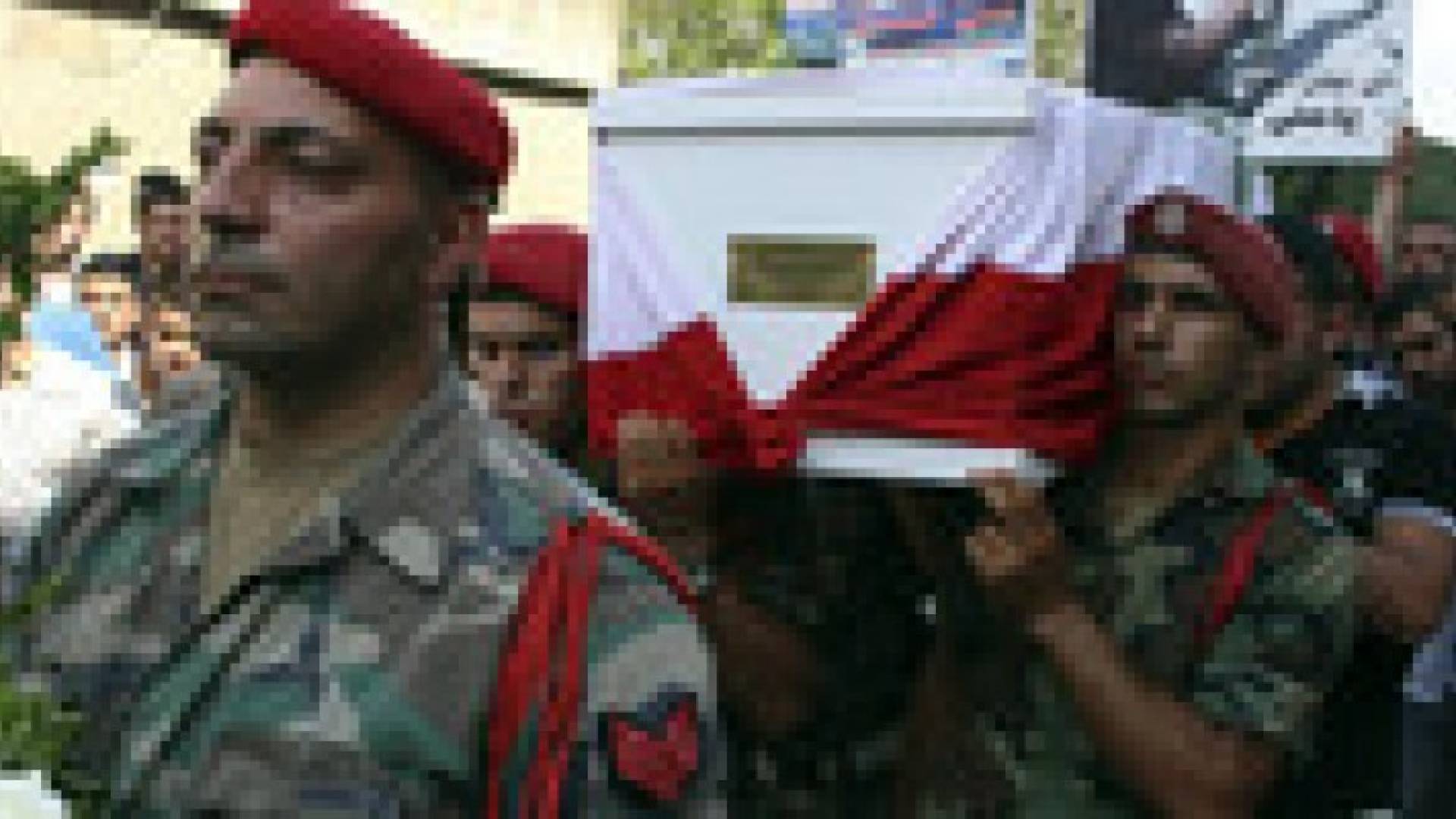 التوصل لهدنة في طرابلس بعد مقتل جنود في لبنان
