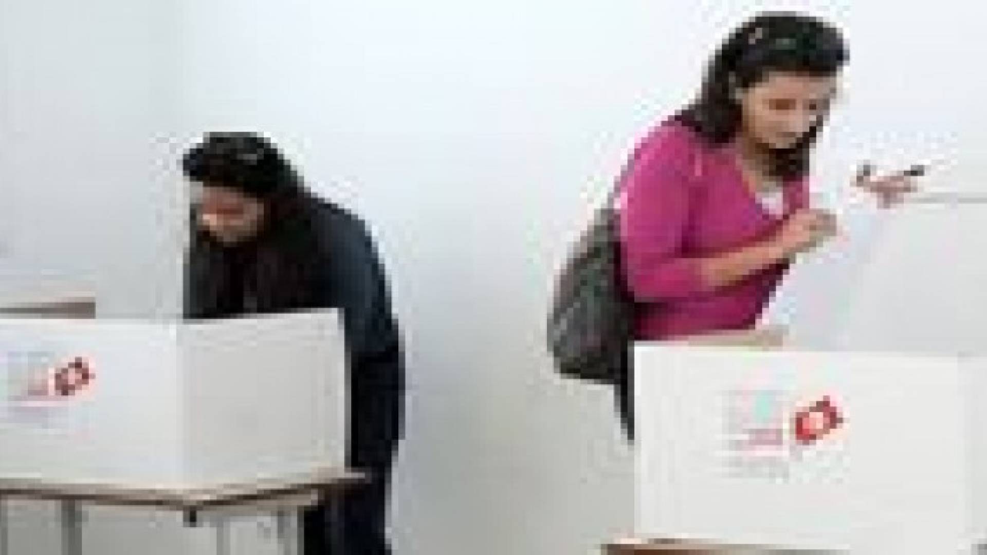 61.8% من التونسيين صوتوا لاختيار برلمان جديد