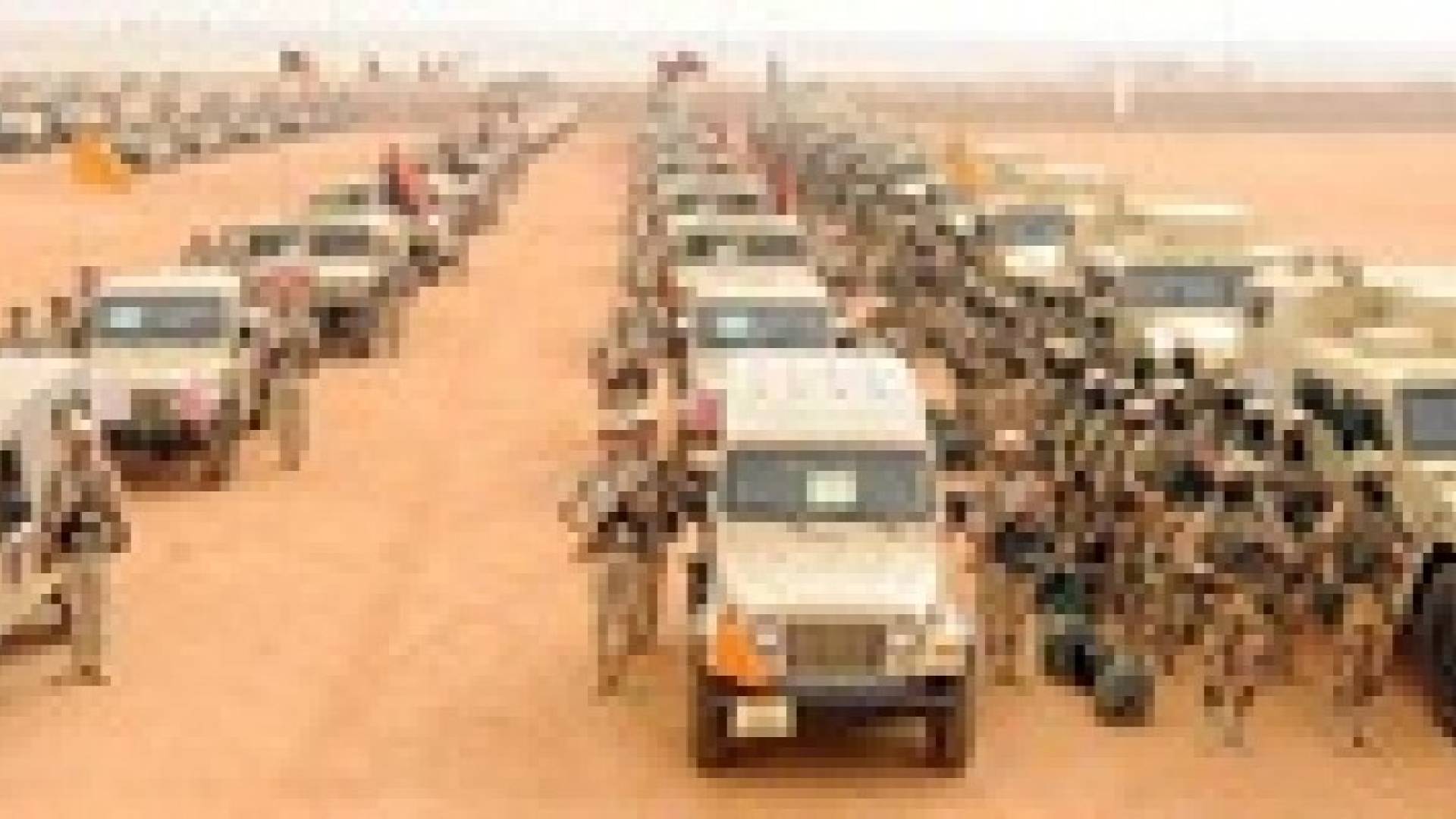 مصر :  تعزيزات الجيشين الثاني والثالث تنتشر في سيناء