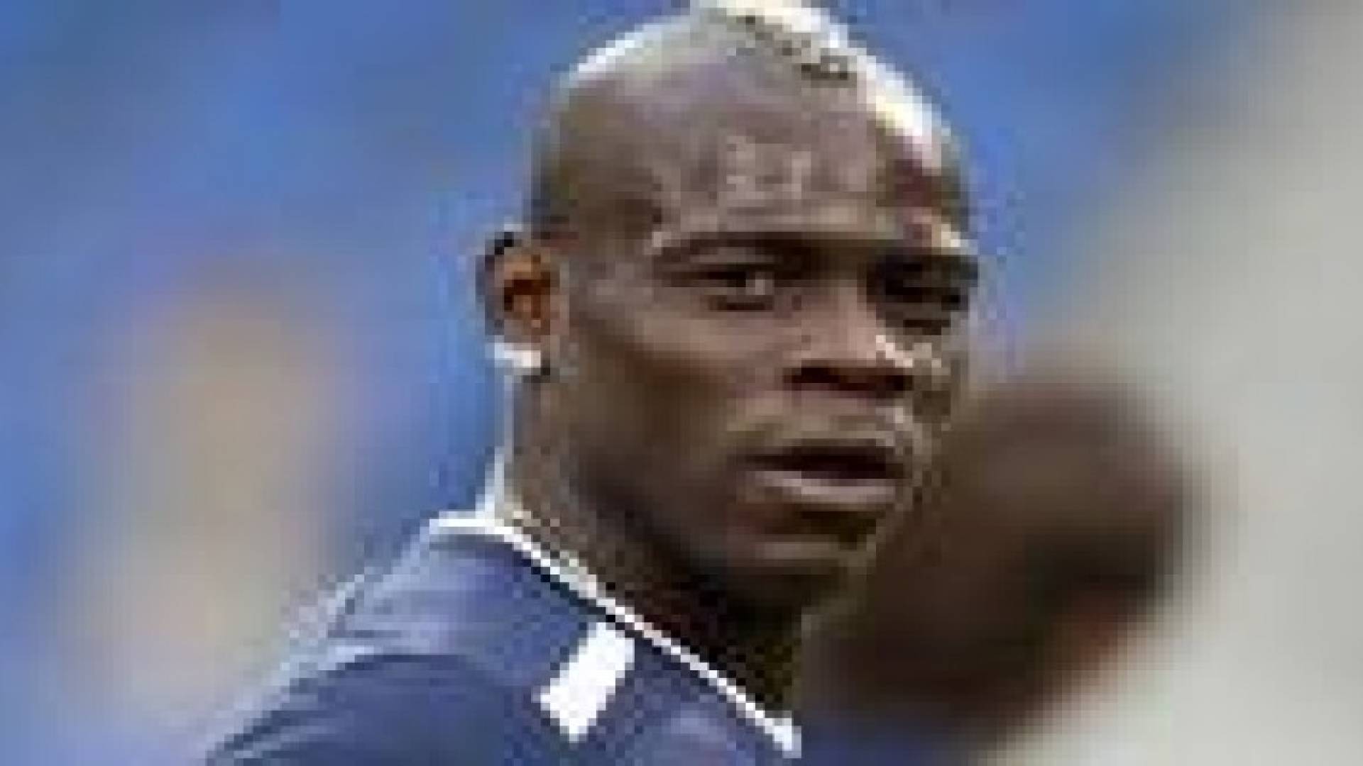 دل بيرو يحفز بالوتيلي