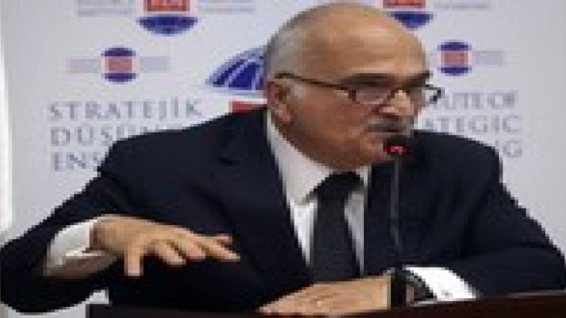 الأمير الحسن بن طلال يدعو إلى بناء جسور ثقافية من جديد بين العرب وتركيا