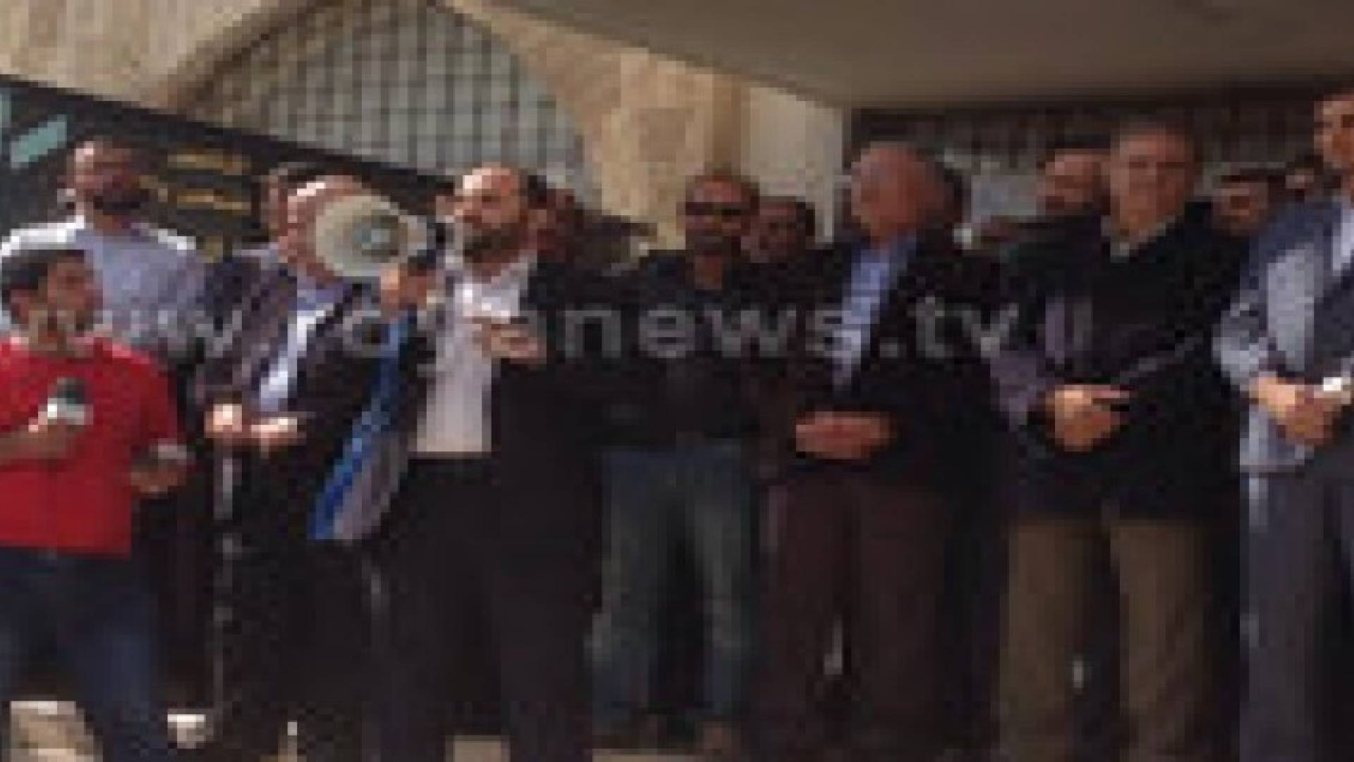 اعتصام أمام مجمع النقابات لنقابة المهندسين ..صور