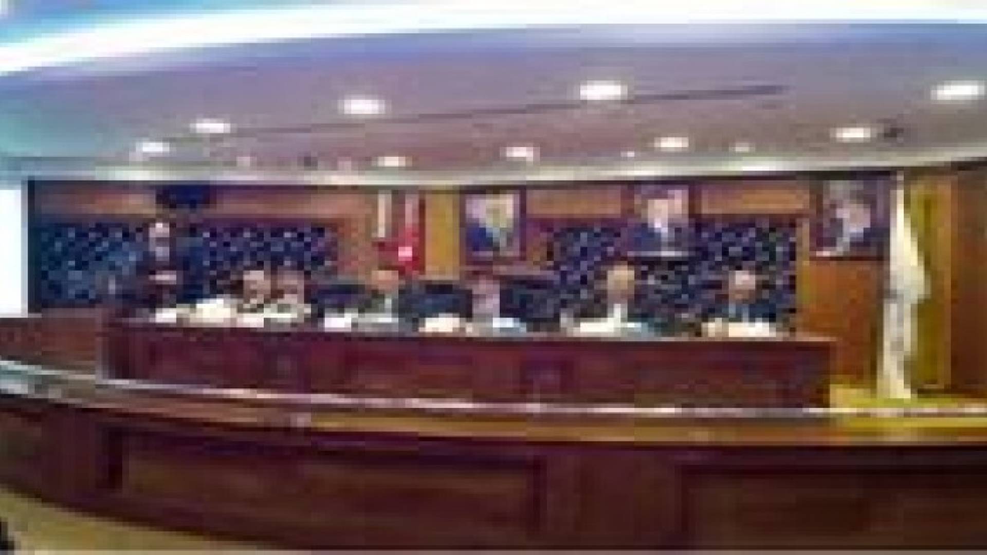 القطامين: 57 زيارة تفتيشية للمطاعم يوميا