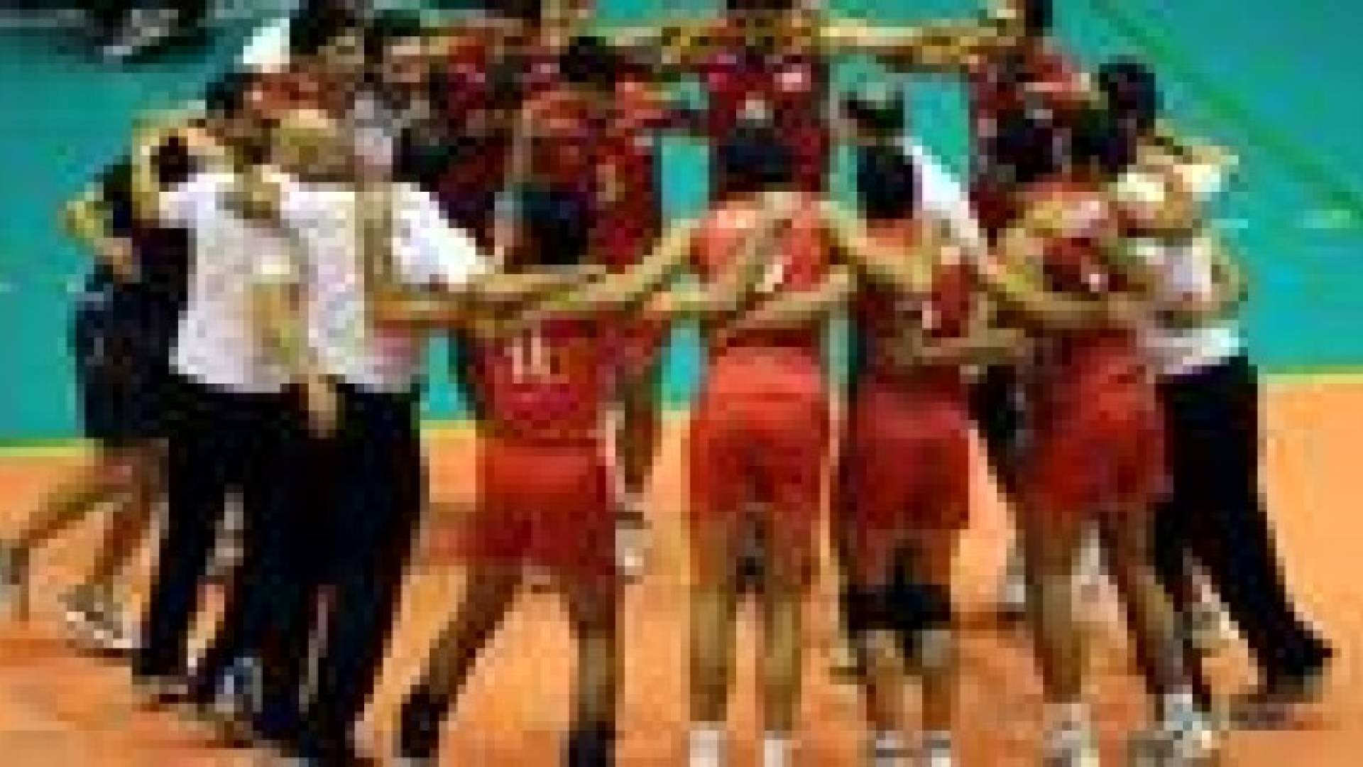 إيران.. السجن لفتاة حاولت حضور مباراة