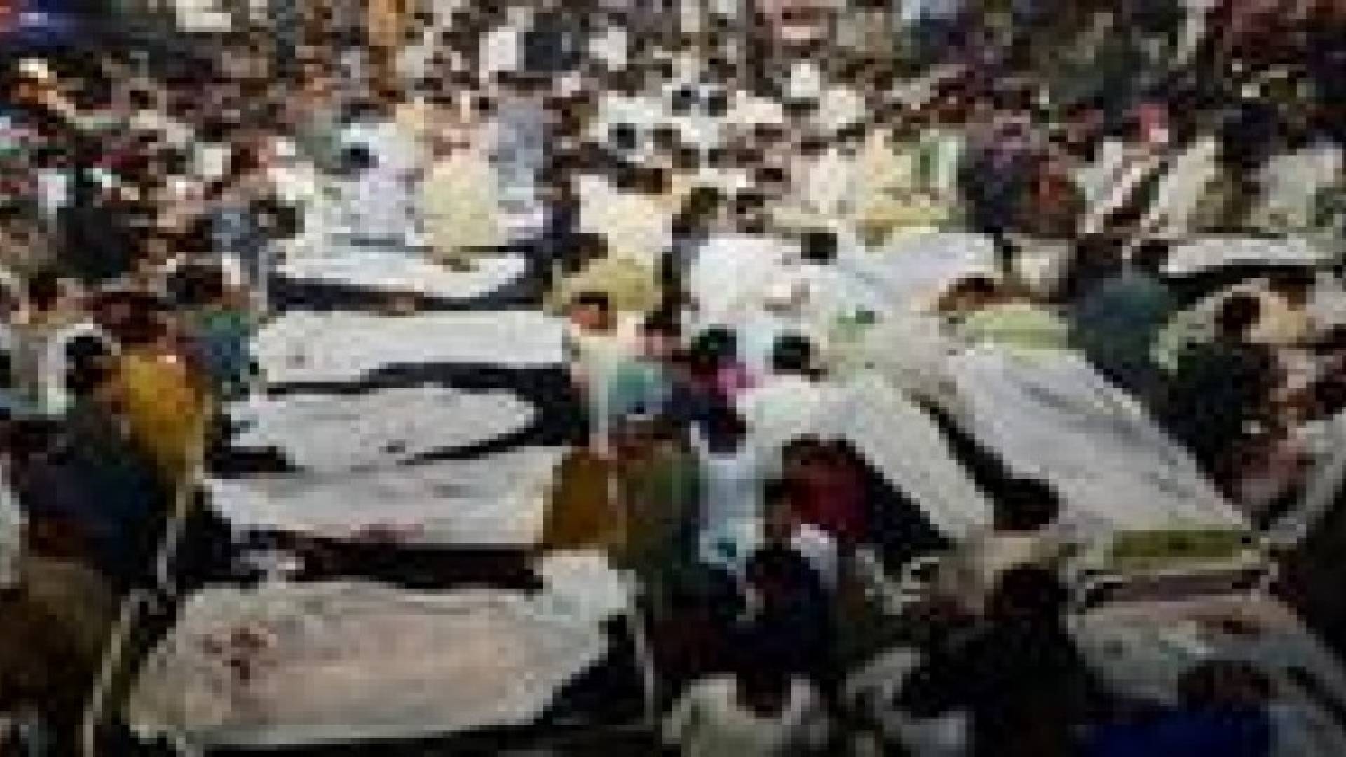 مقتل 45 شخصا على الأقل في هجوم انتحاري بباكستان