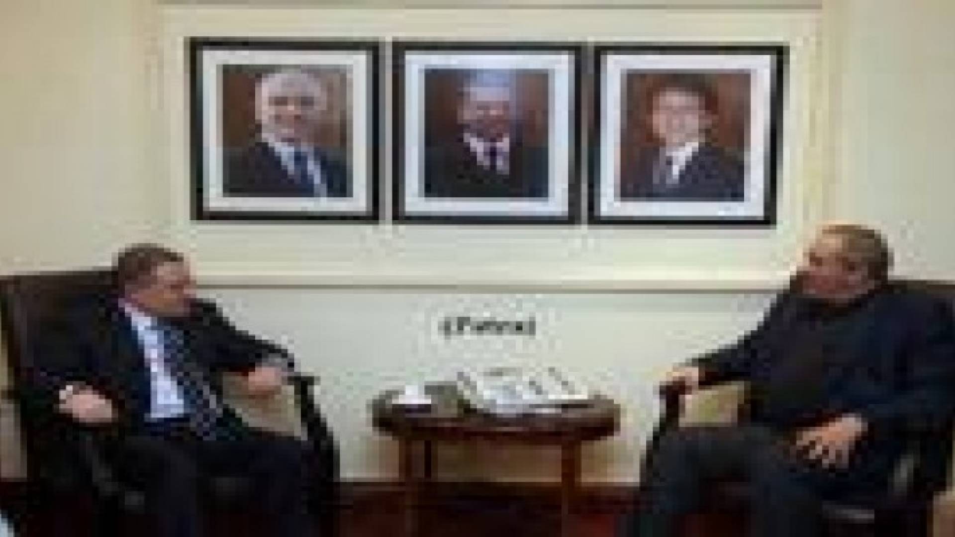 جودة يعرض انعكاسات الأزمة السورية على الأردن