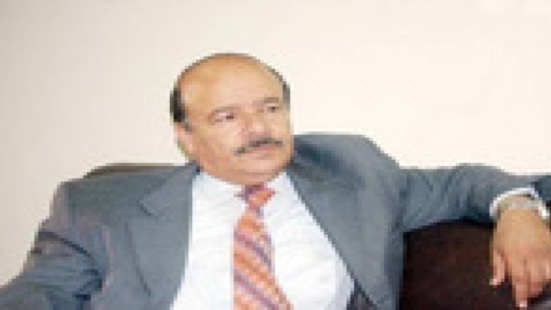 النائب الرحيمي: يعتذر ويهنئ.. بيان