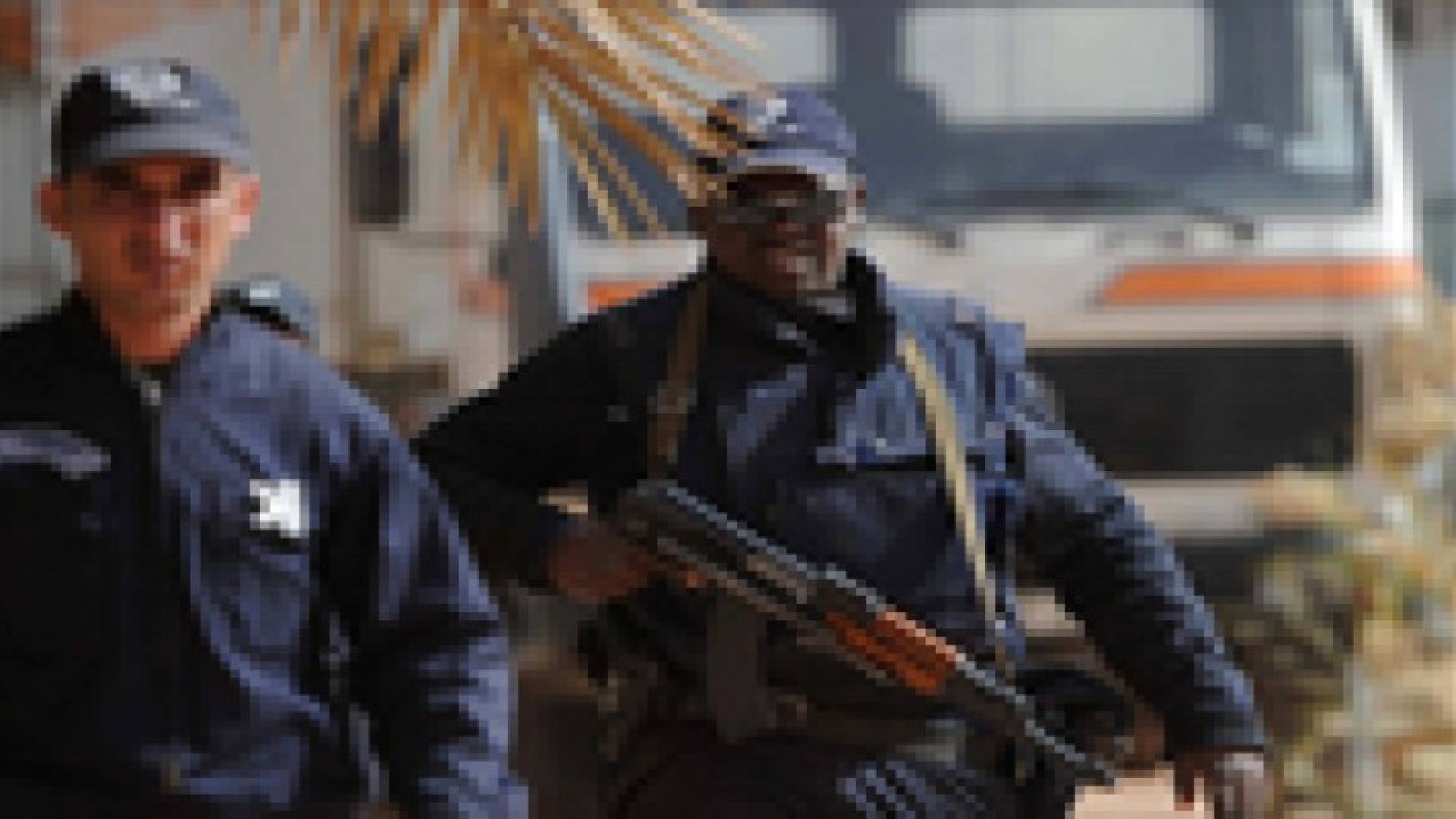 قوات الأمن الجزائرية تصد هجوما مسلحا استهدف عمالا أجانب