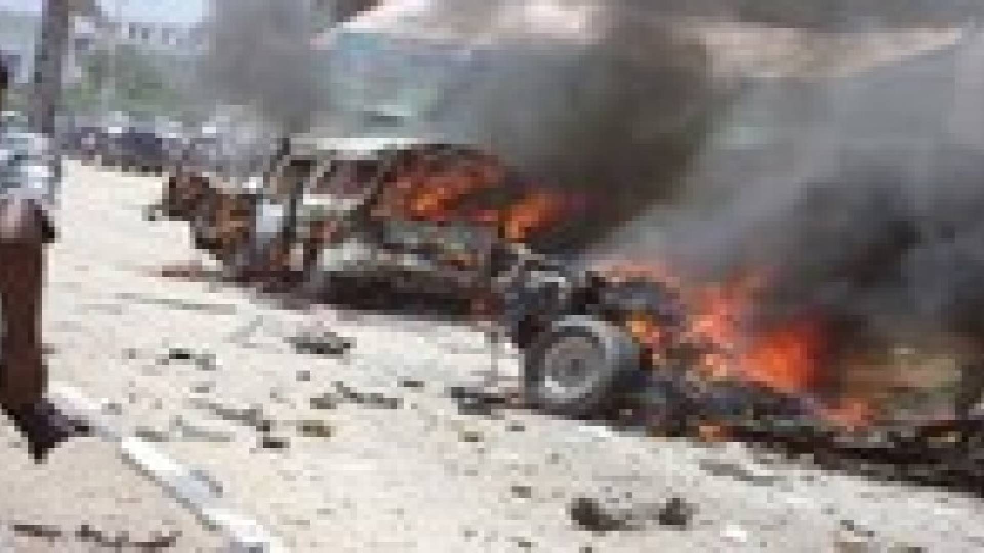 مقتل 3 عسكريين وجرح 12 اثر هجوم على حافلة غربي تونس