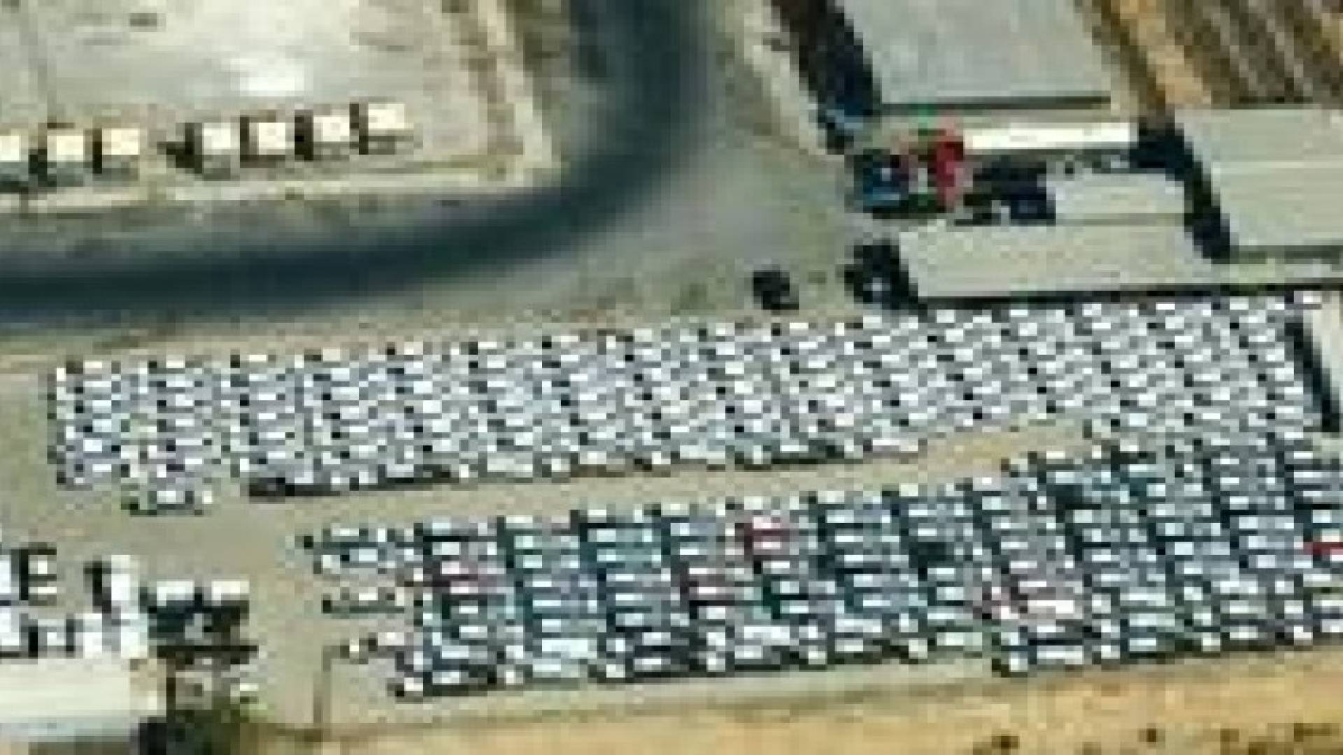 9.7 ألف مركبة داخلة ومصدرة من حرة الزرقاء في تشرين الأول