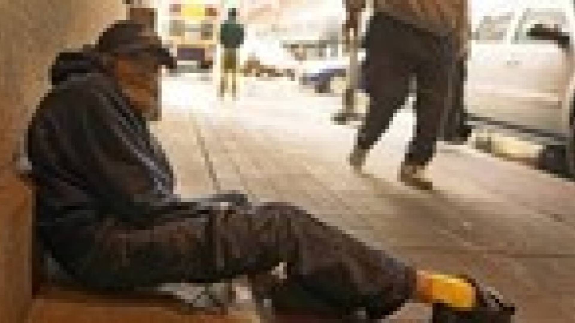 تسعيني مهدد بالسجن بتهمة "إطعام الفقراء"
